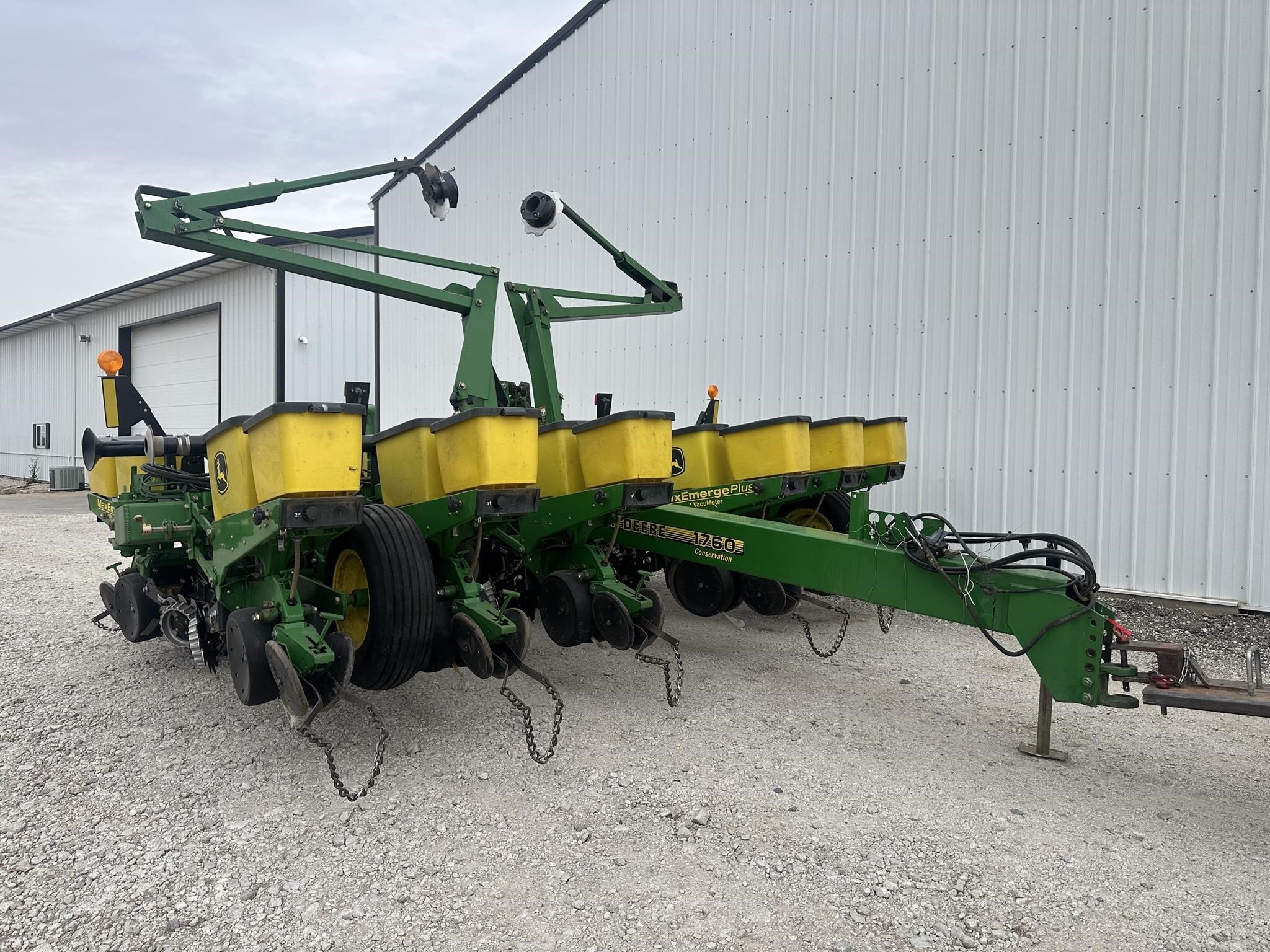 2001 John Deere 1760 Planter