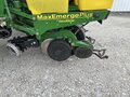 2001 John Deere 1760 Planter
