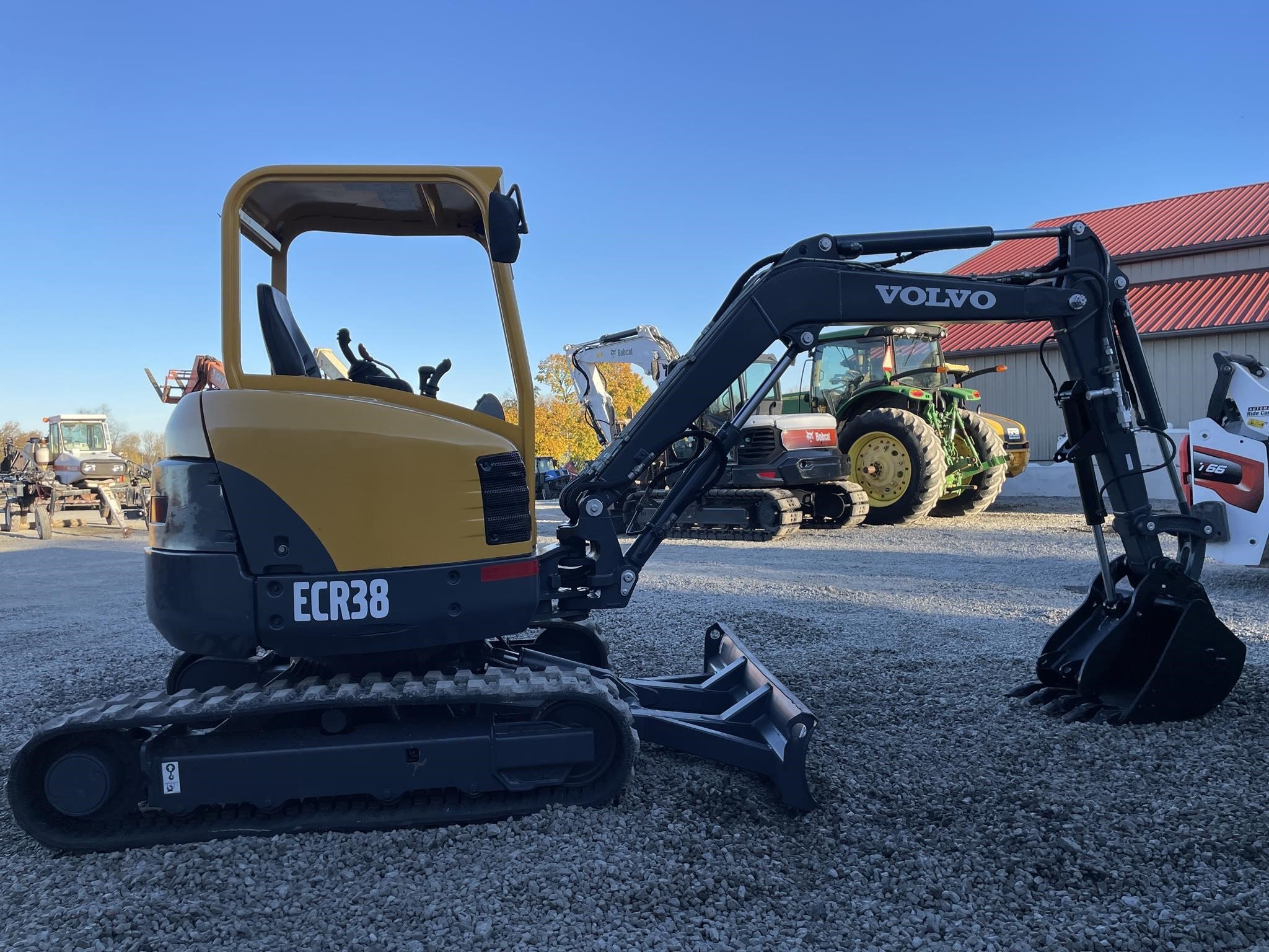  Volvo ECR38 Excavator