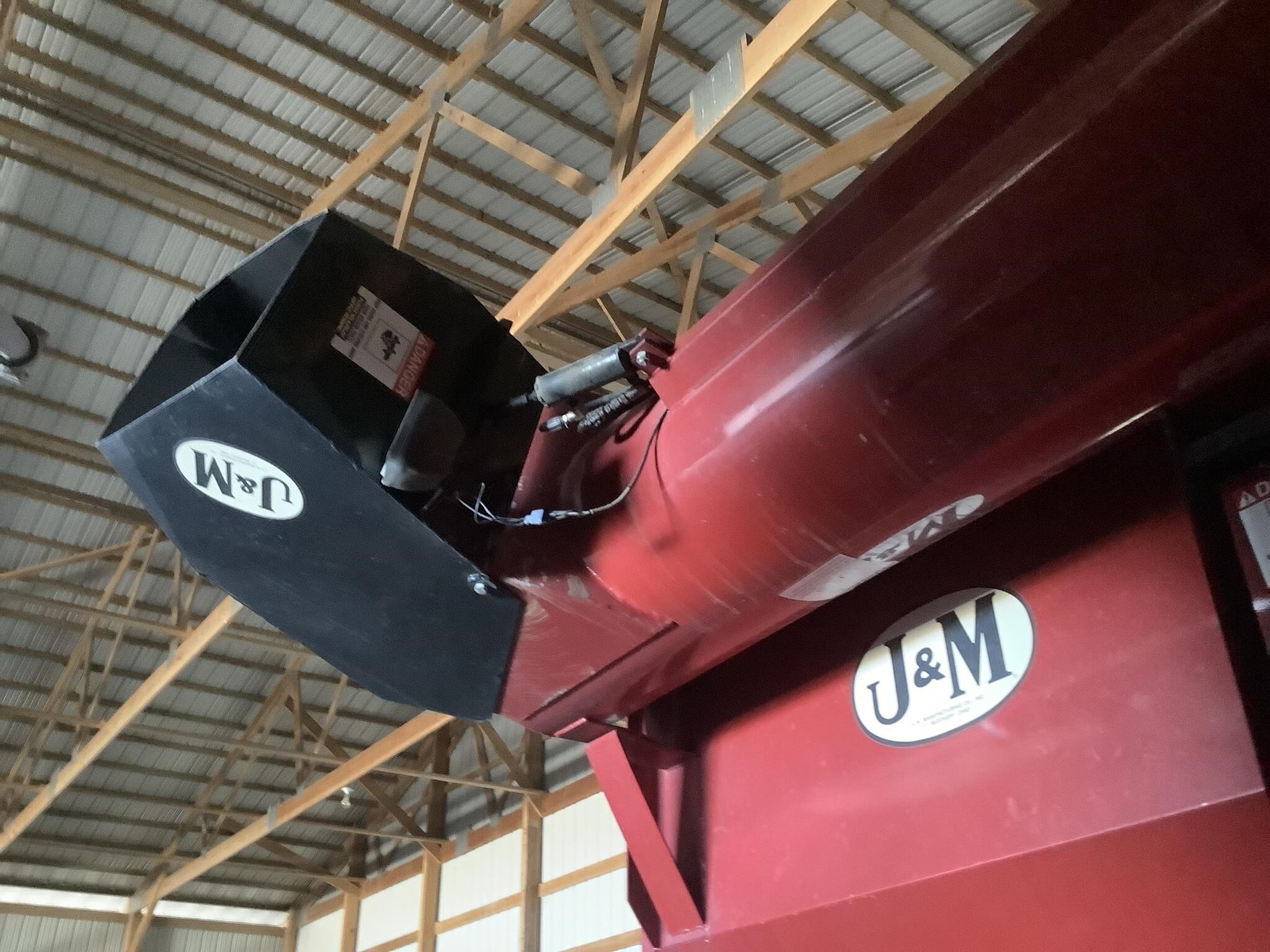 2003 J&M 875-18 Grain Cart