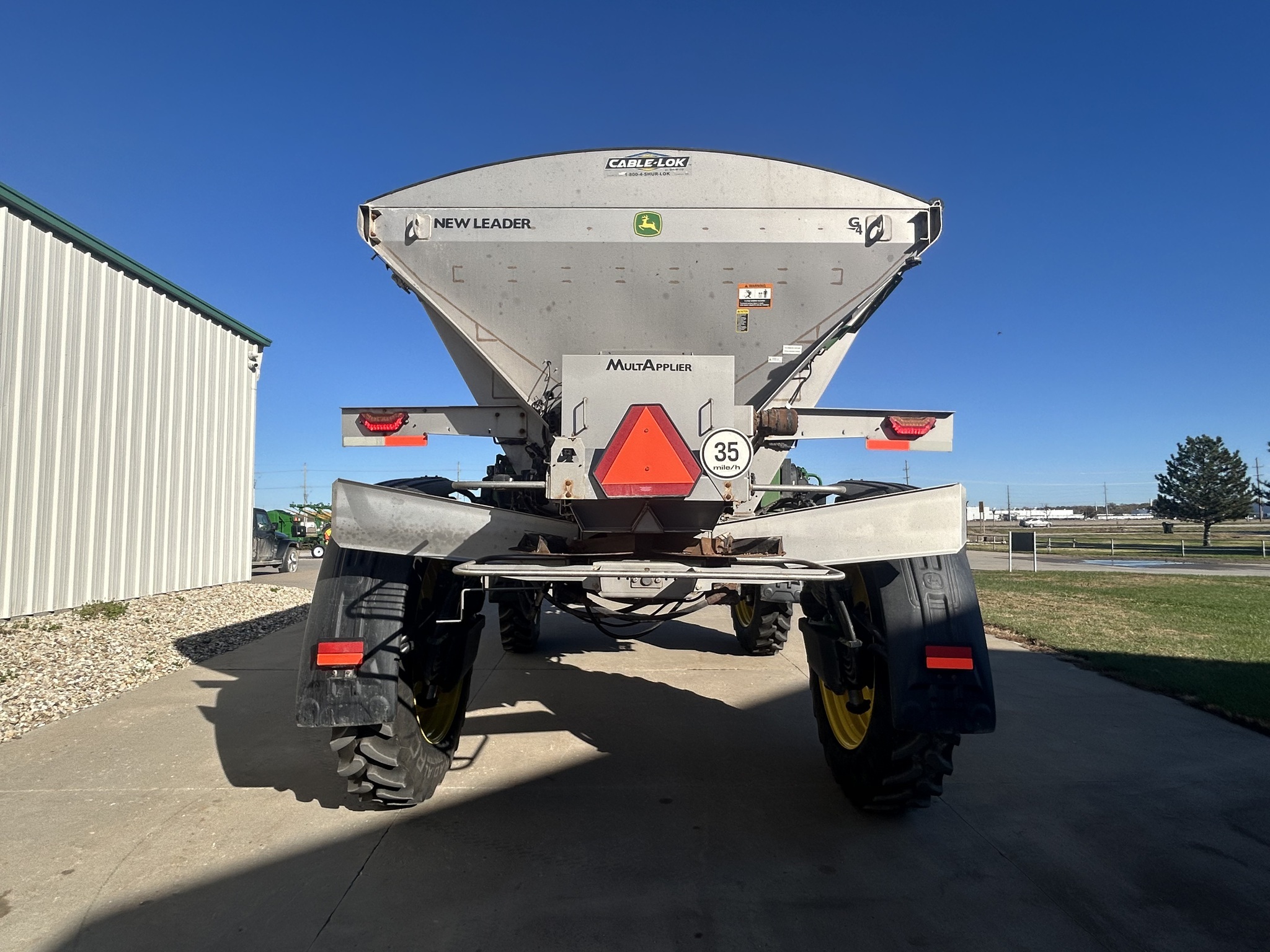 2022 John Deere 600R Loader and Skid Steer Attachment - $245,900 ...