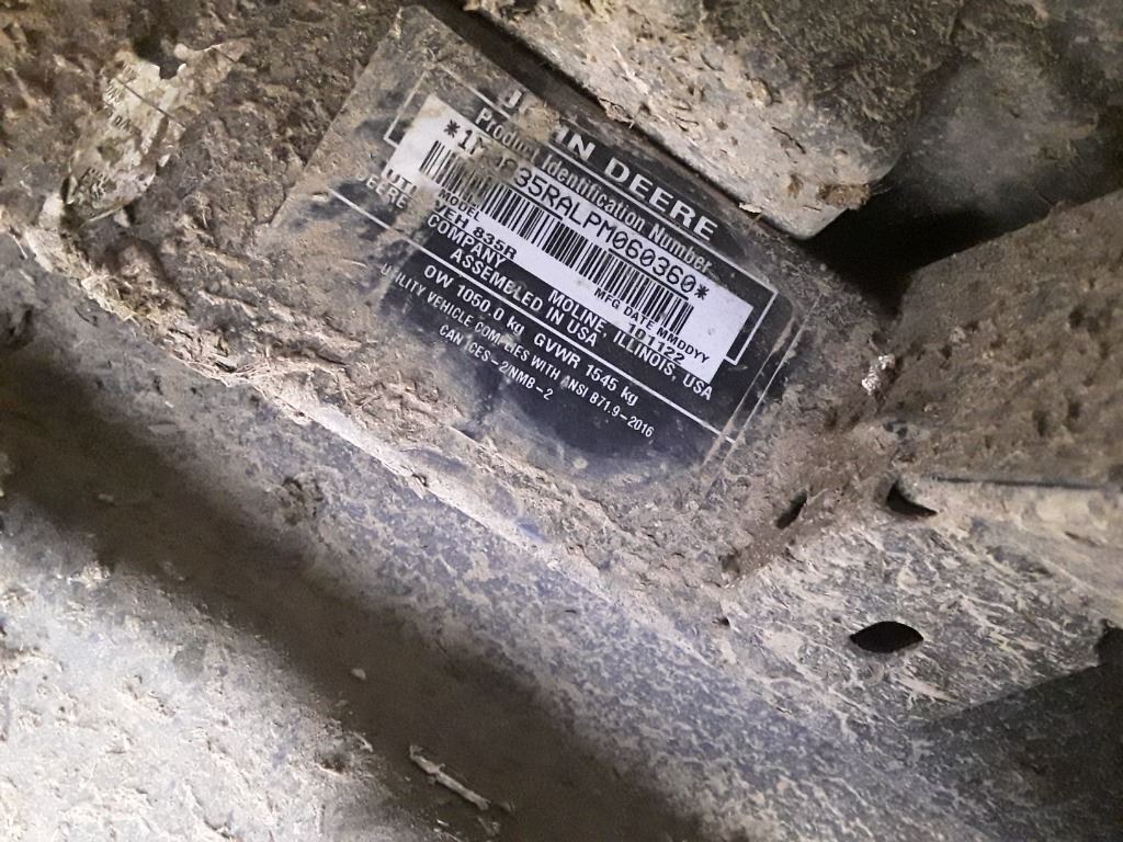 2022 John Deere 835R ATVs and Utility Vehicle