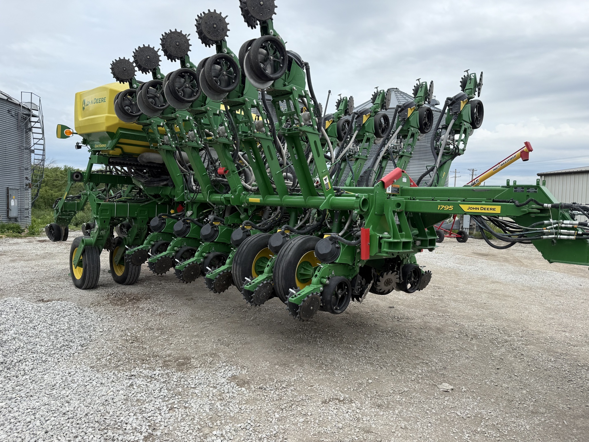 2023 John Deere 1795 Planter