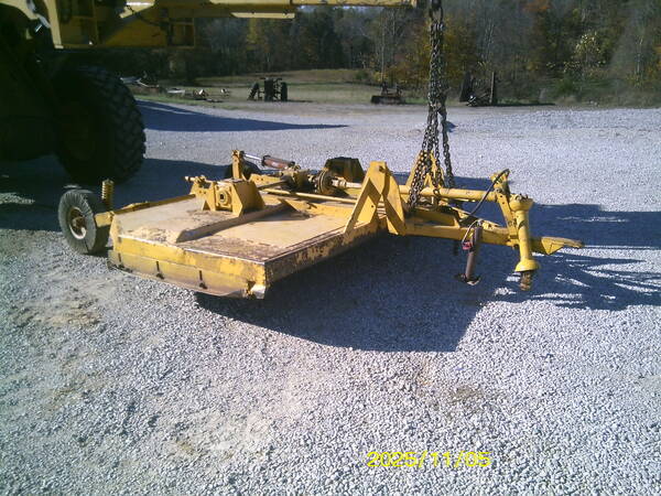 1990 Woods 121 Rotary Cutter