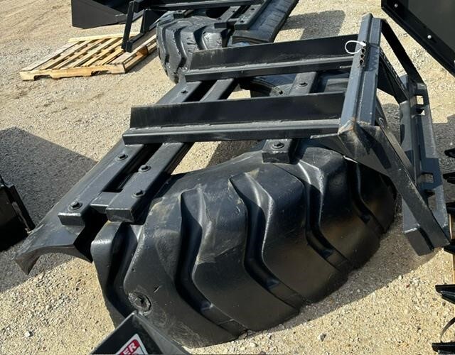 2024 FFL MS6 Loader and Skid Steer Attachment