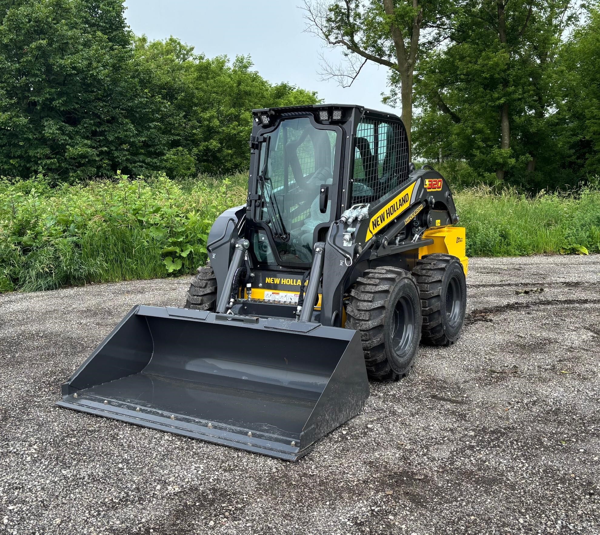 2024 New Holland L320 Skid Steer
