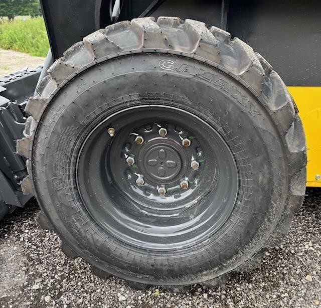 2024 New Holland L320 Skid Steer