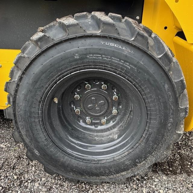 2024 New Holland L320 Skid Steer