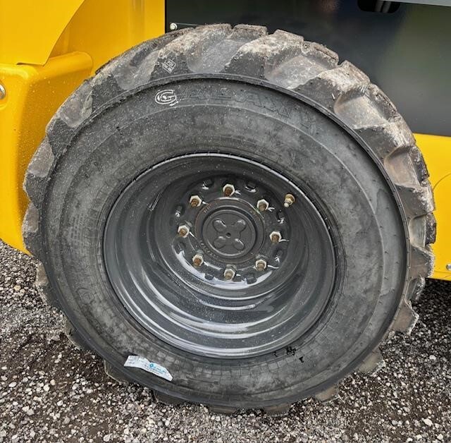 2024 New Holland L320 Skid Steer