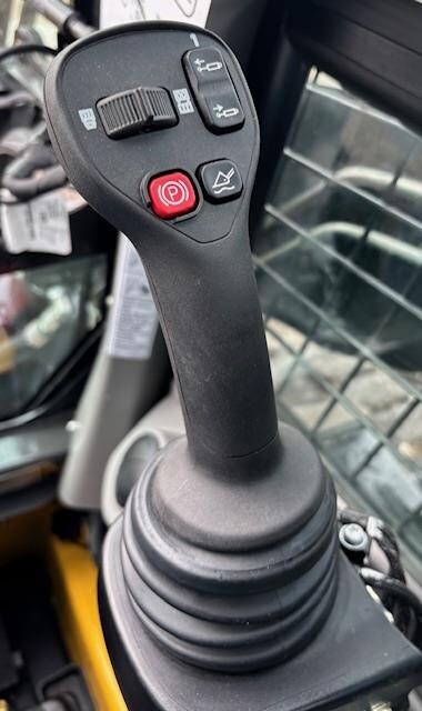 2024 New Holland L320 Skid Steer