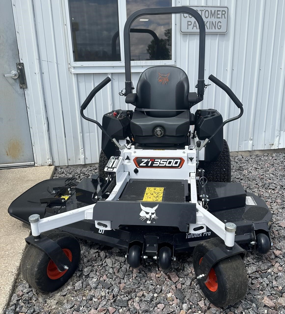 2024 Bobcat ZT3500 Lawn Mower