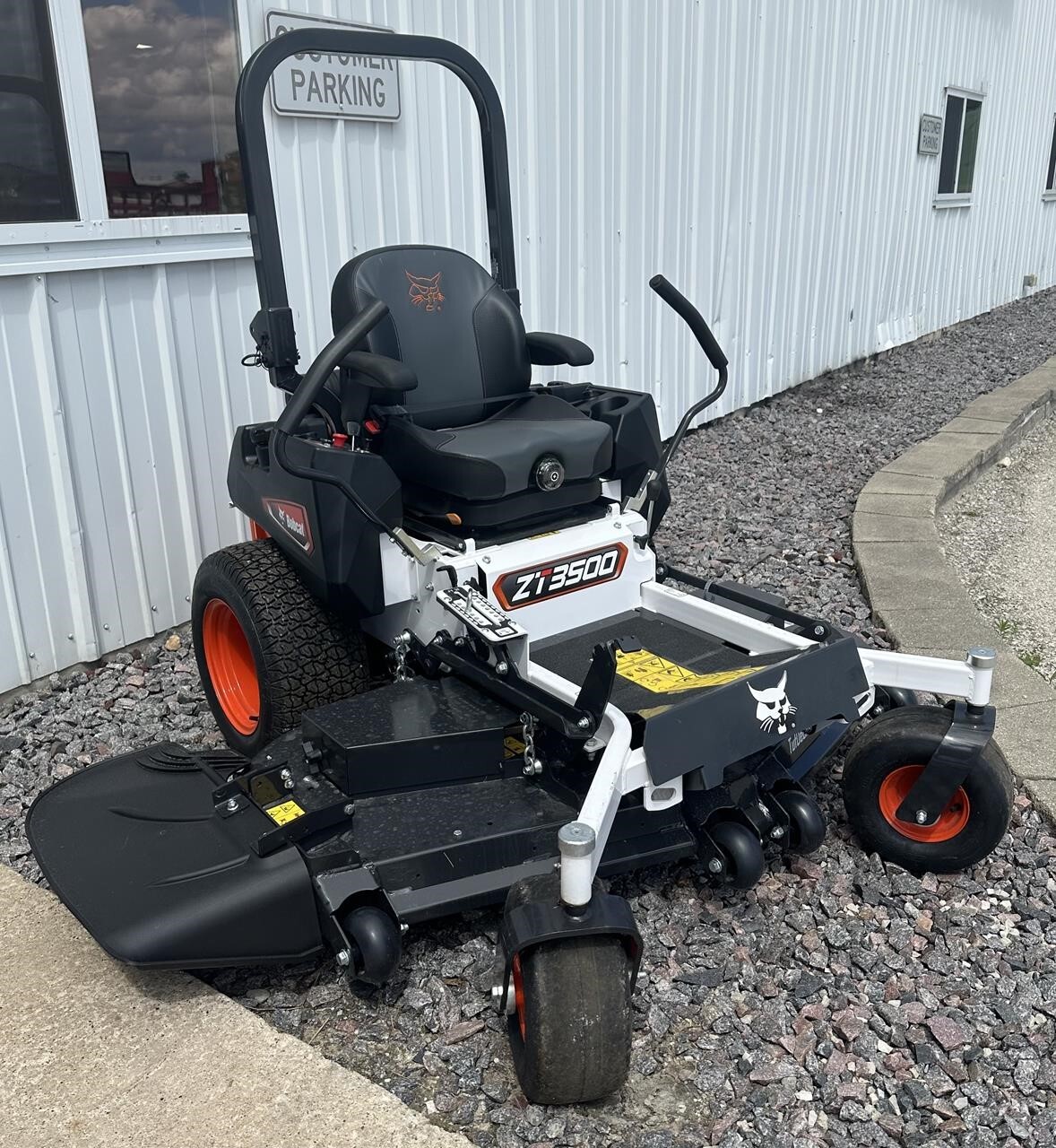 2024 Bobcat ZT3500 Lawn Mower
