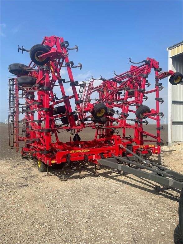 2017 Sunflower 5056 Field Cultivator