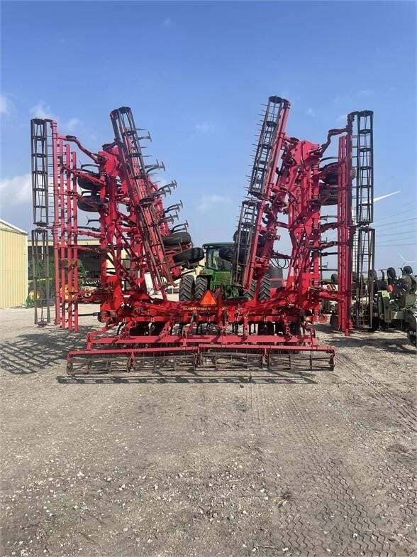 2017 Sunflower 5056-59 Field Cultivator