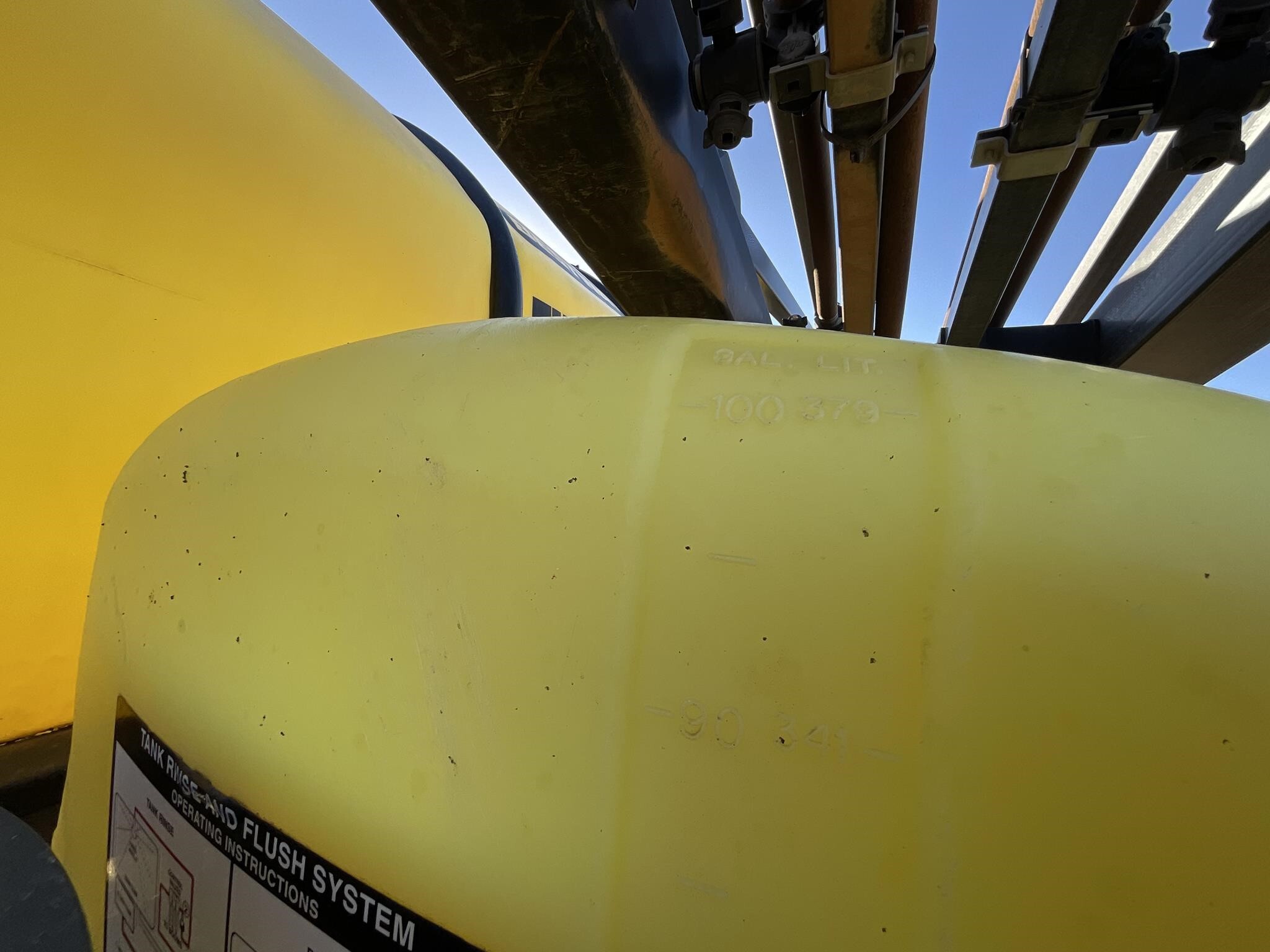 2014 Bestway Field Pro IV 1600 Pull-Type Sprayer