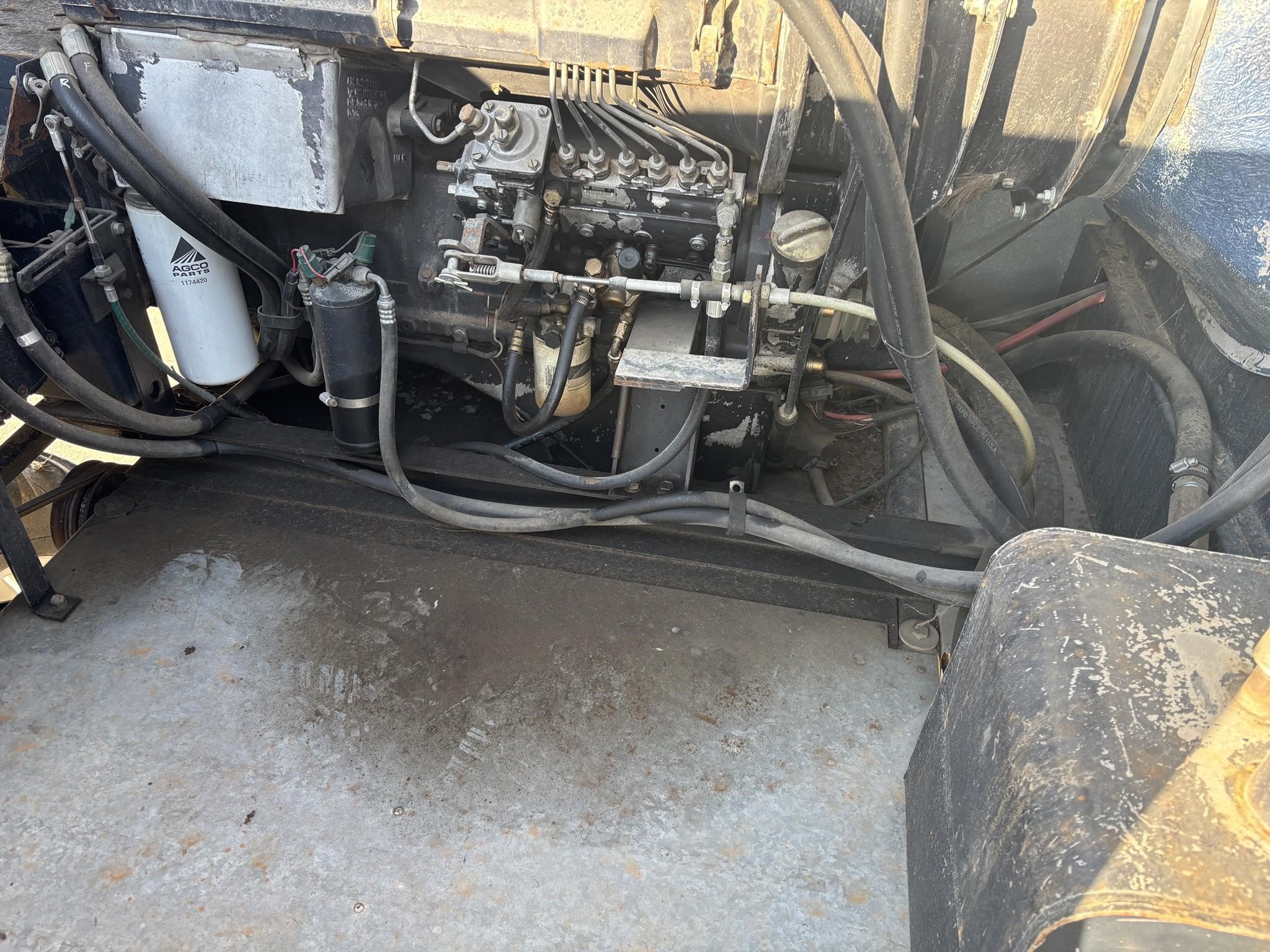 1989 Gleaner R50 Combine