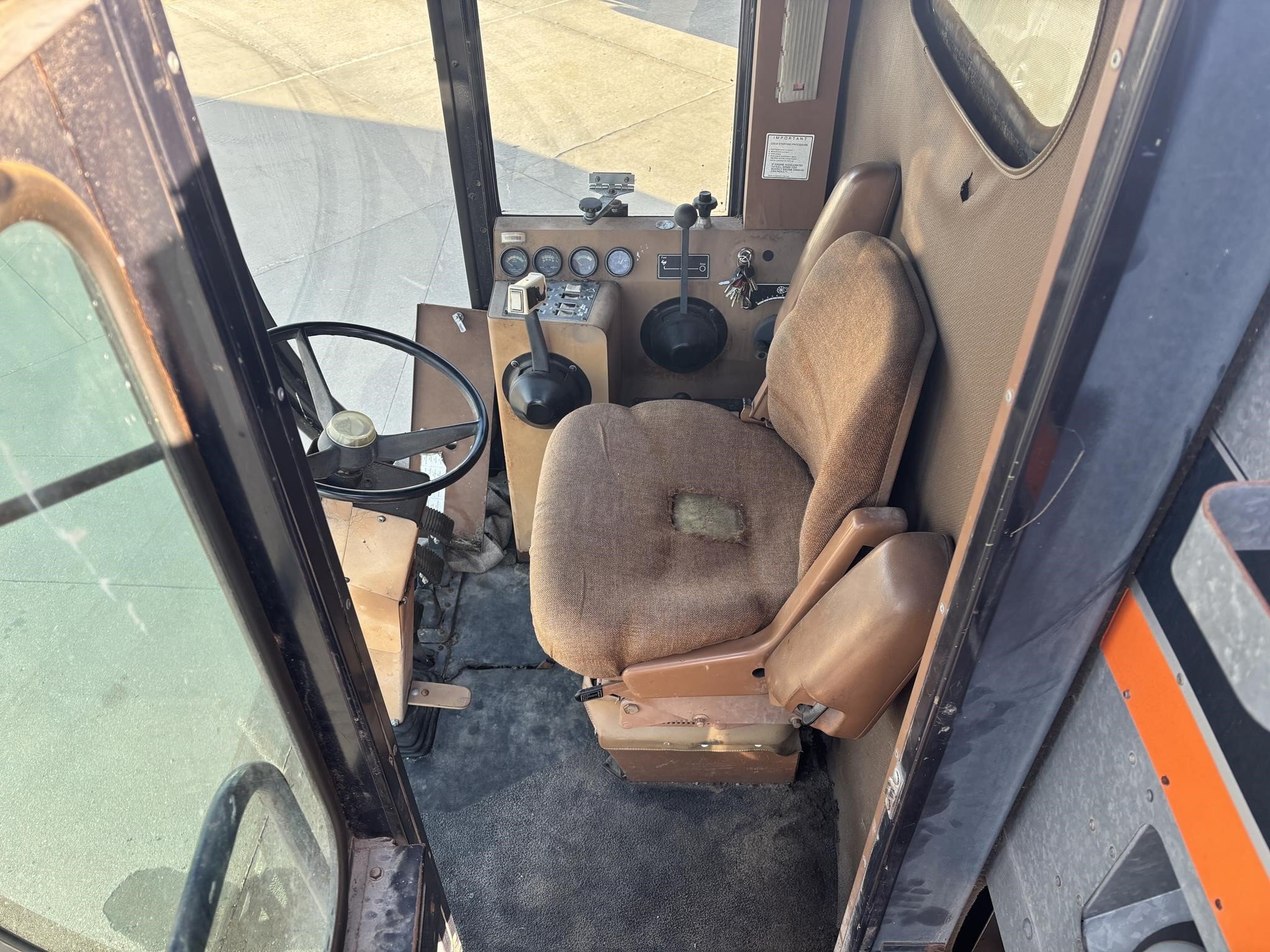 1989 Gleaner R50 Combine