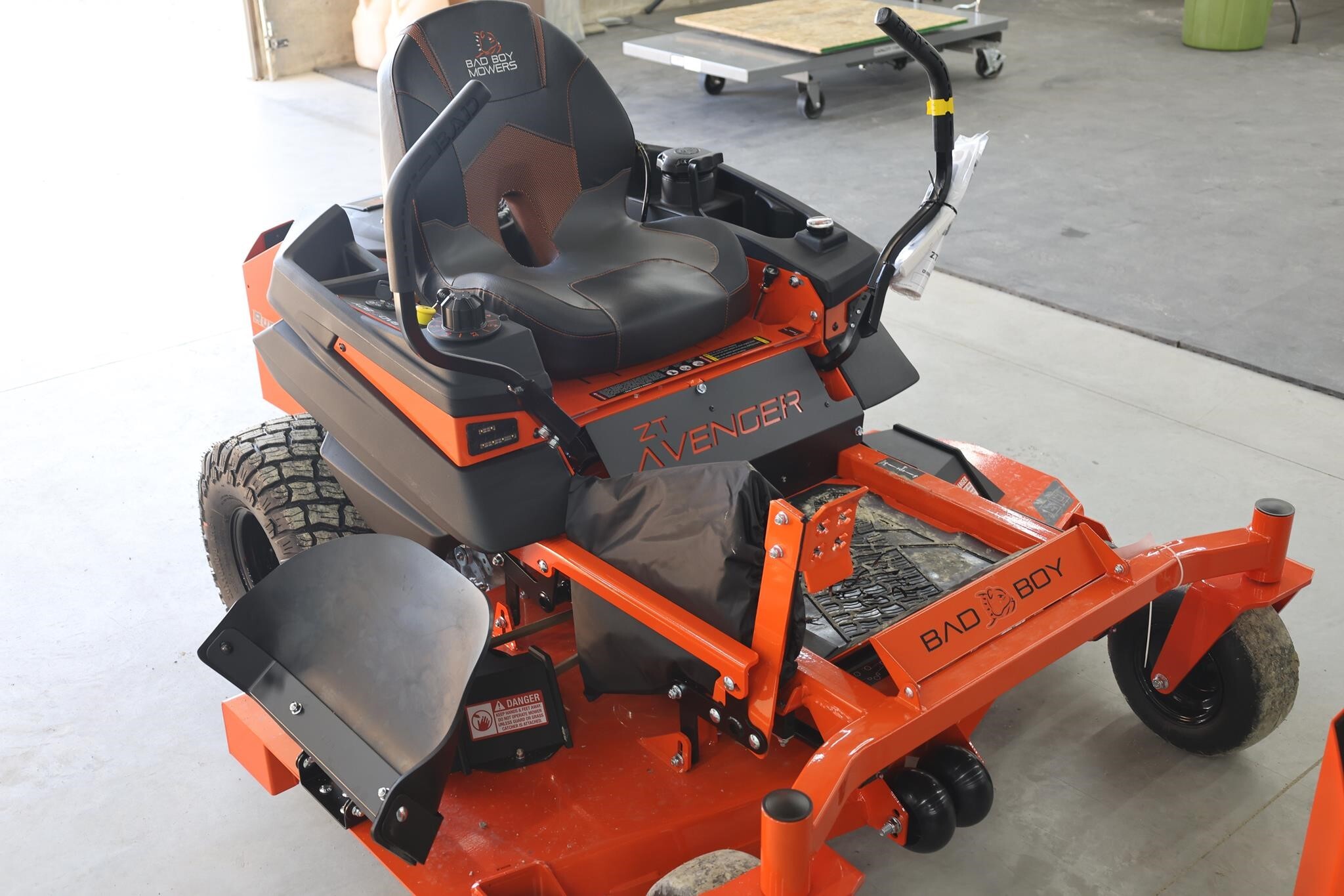  Bad Boy ZT AVENGER 6000 Lawn Mower