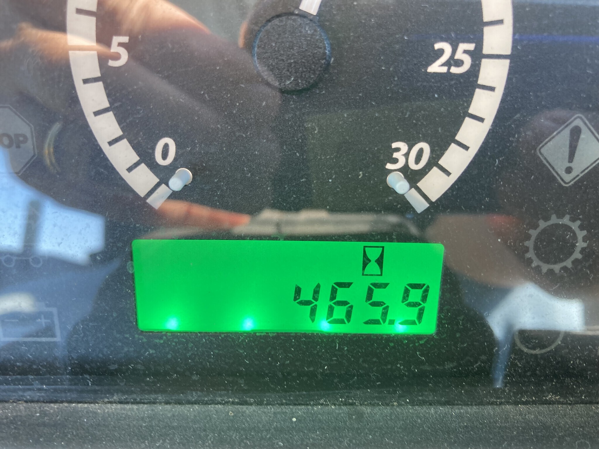 2015 John Deere 5075E Tractor