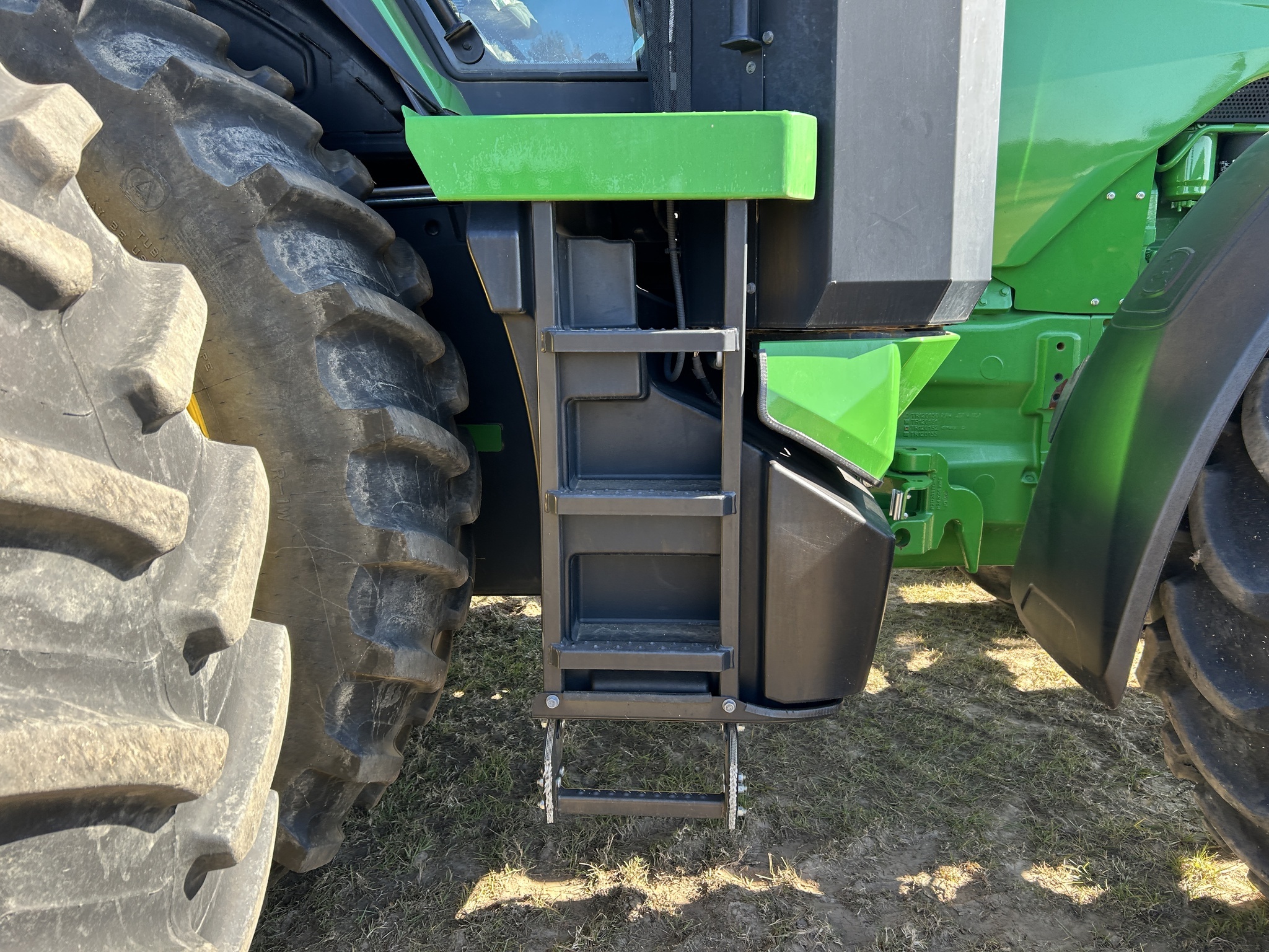 2023 John Deere 8R 310 Tractor