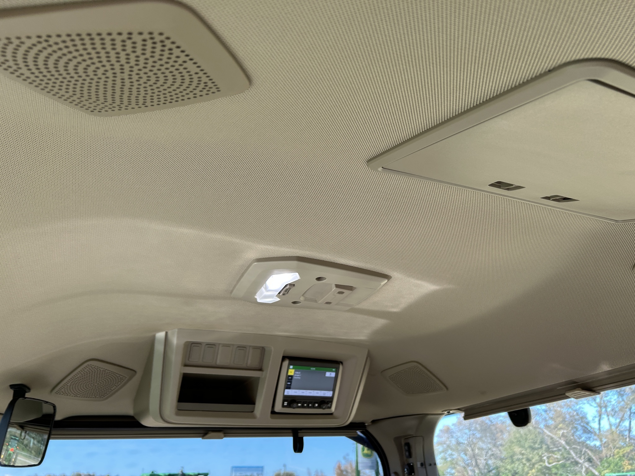 2023 John Deere 8R 310 Tractor