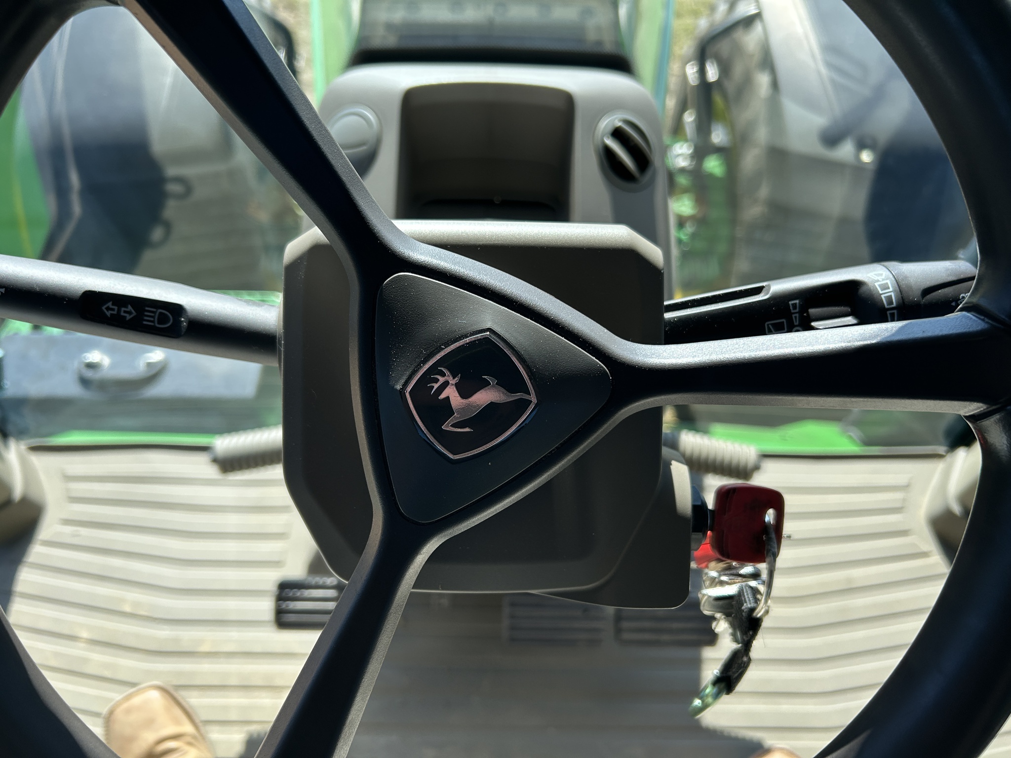 2023 John Deere 8R 310 Tractor