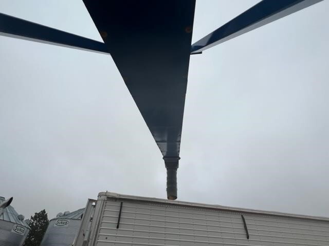 2024 Brandt 1547LP+ Augers and Conveyor