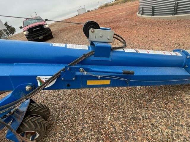 2024 Brandt 1547LP+ Augers and Conveyor