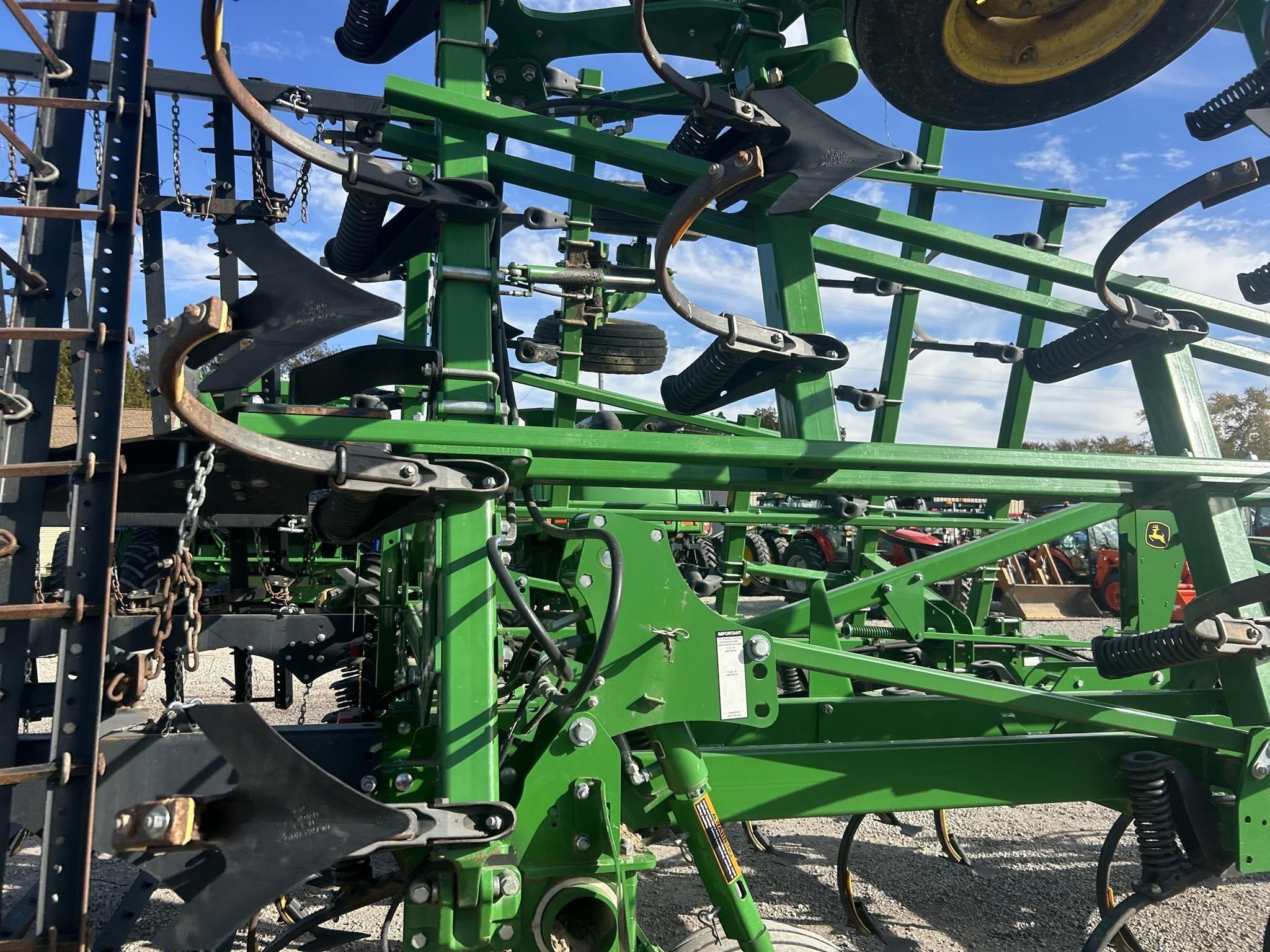 2018 John Deere 2230LL  38'6" Field Cultivator