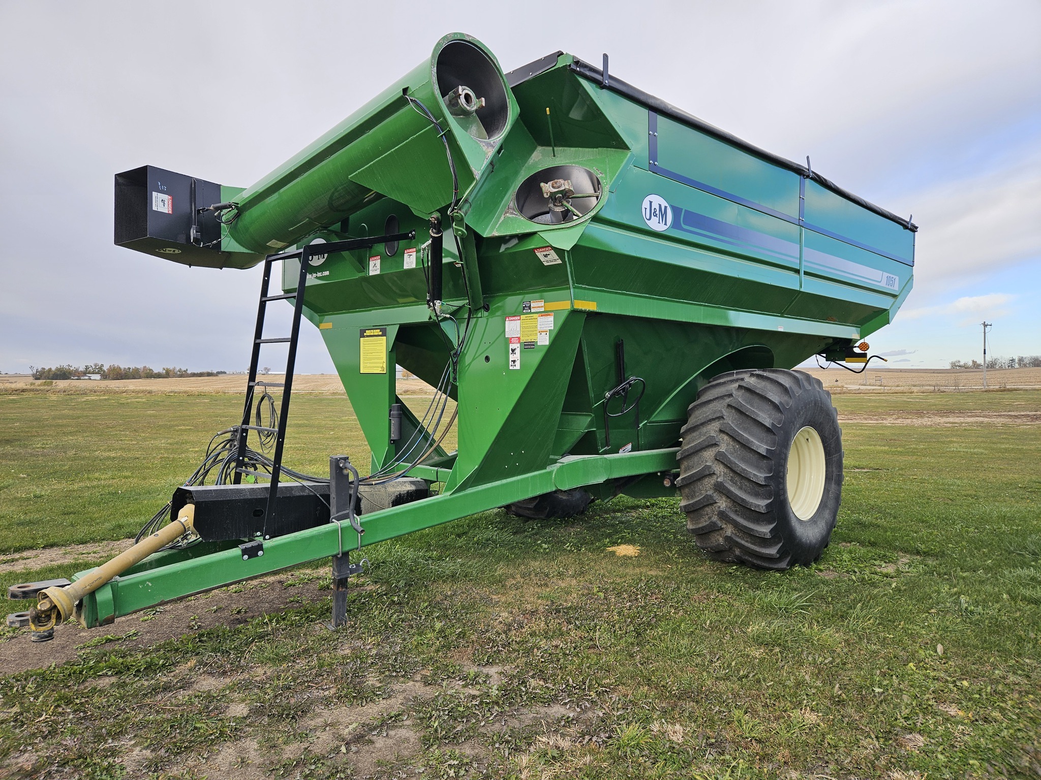 2016 J&M 1051 Grain Cart