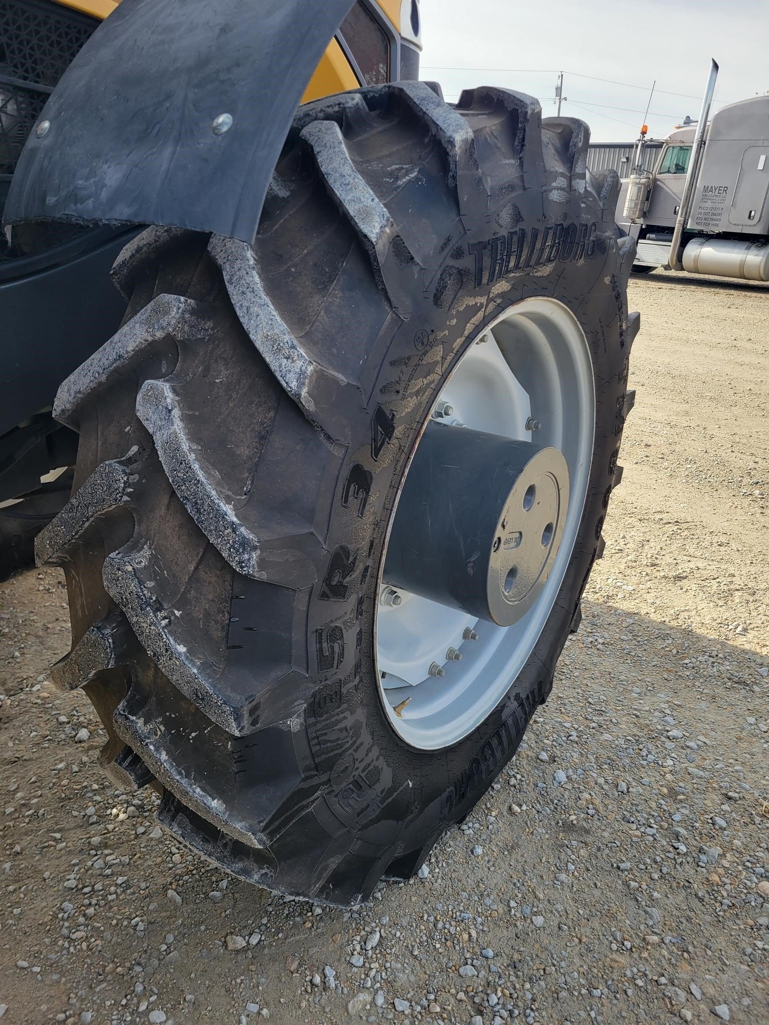 2019 Challenger MT665E Tractor