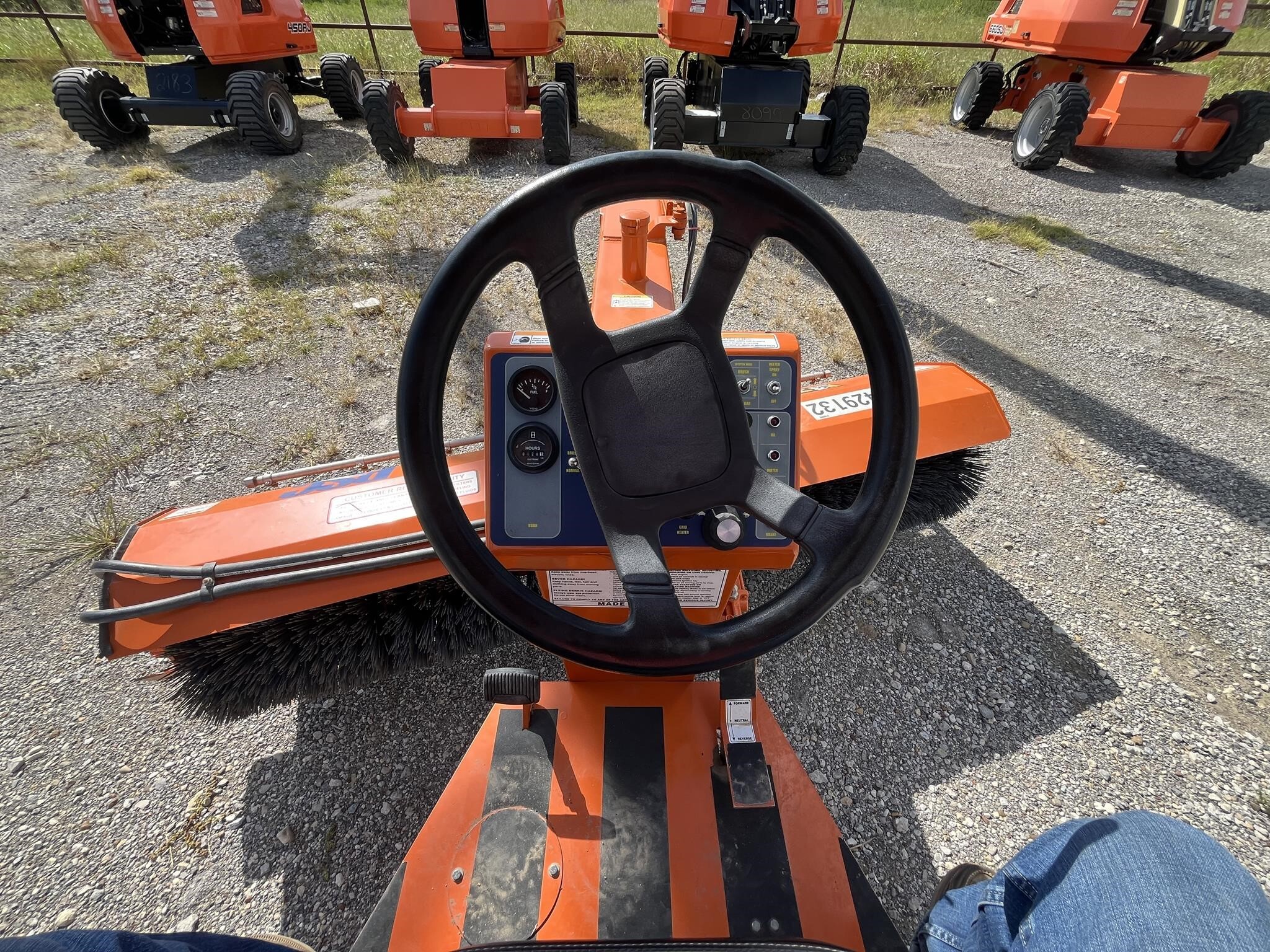 2024 Broce BB250B Compacting and Paving