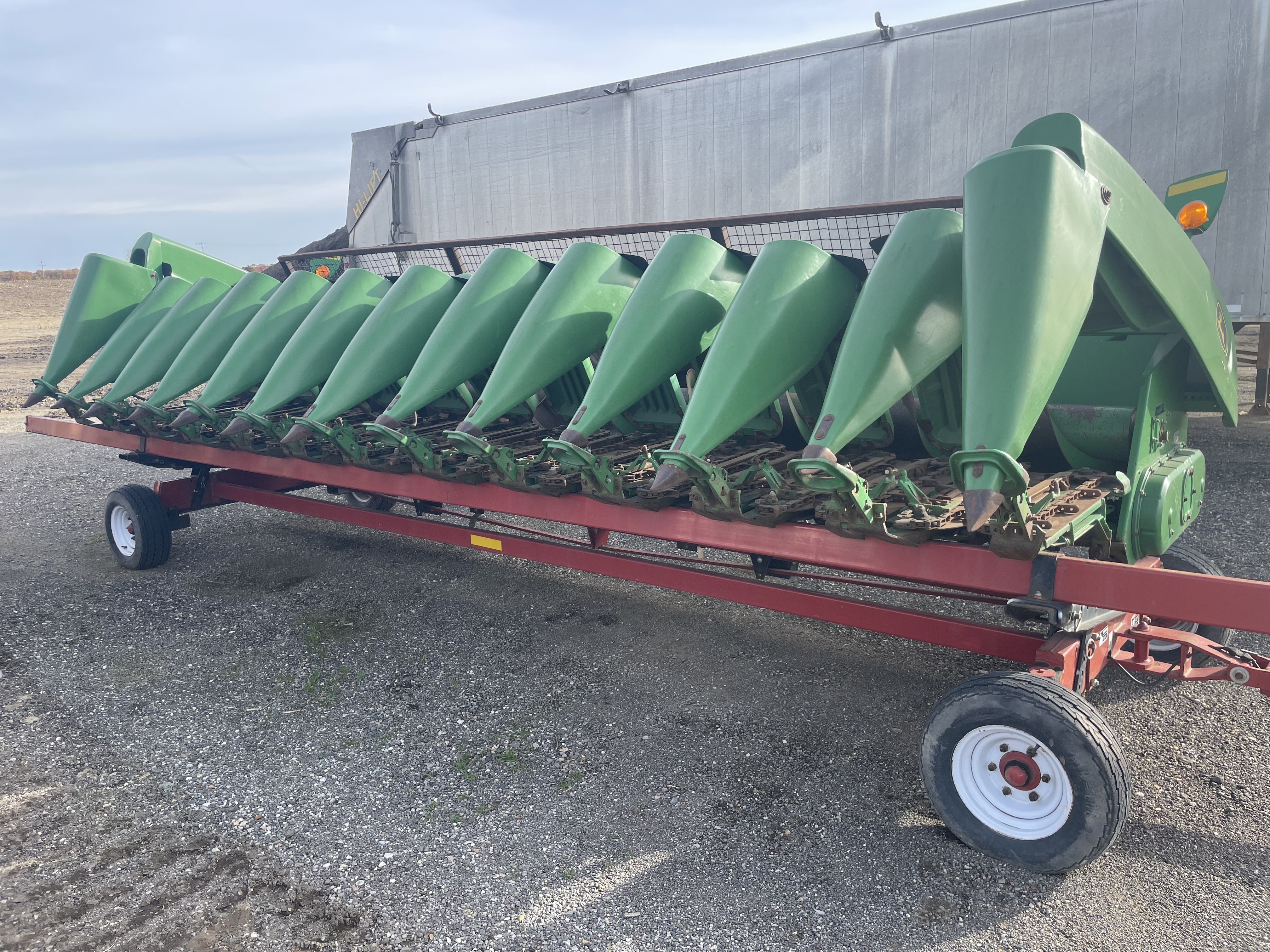 2003 John Deere 1290 Corn Head