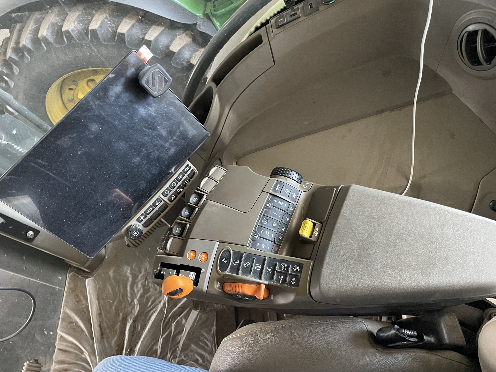 2025 John Deere 8R 340 Tractor