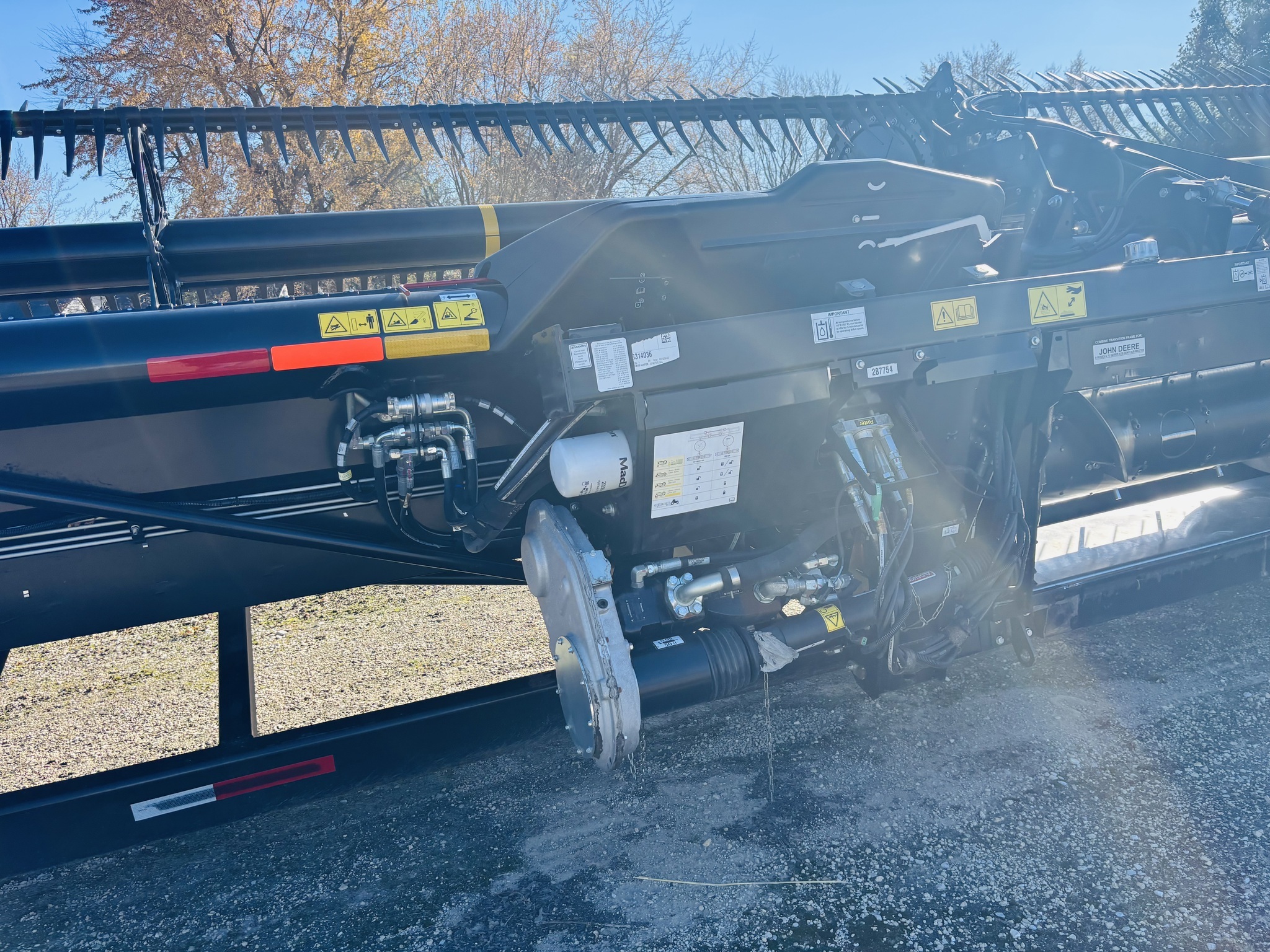 2019 MacDon FD140 Platform