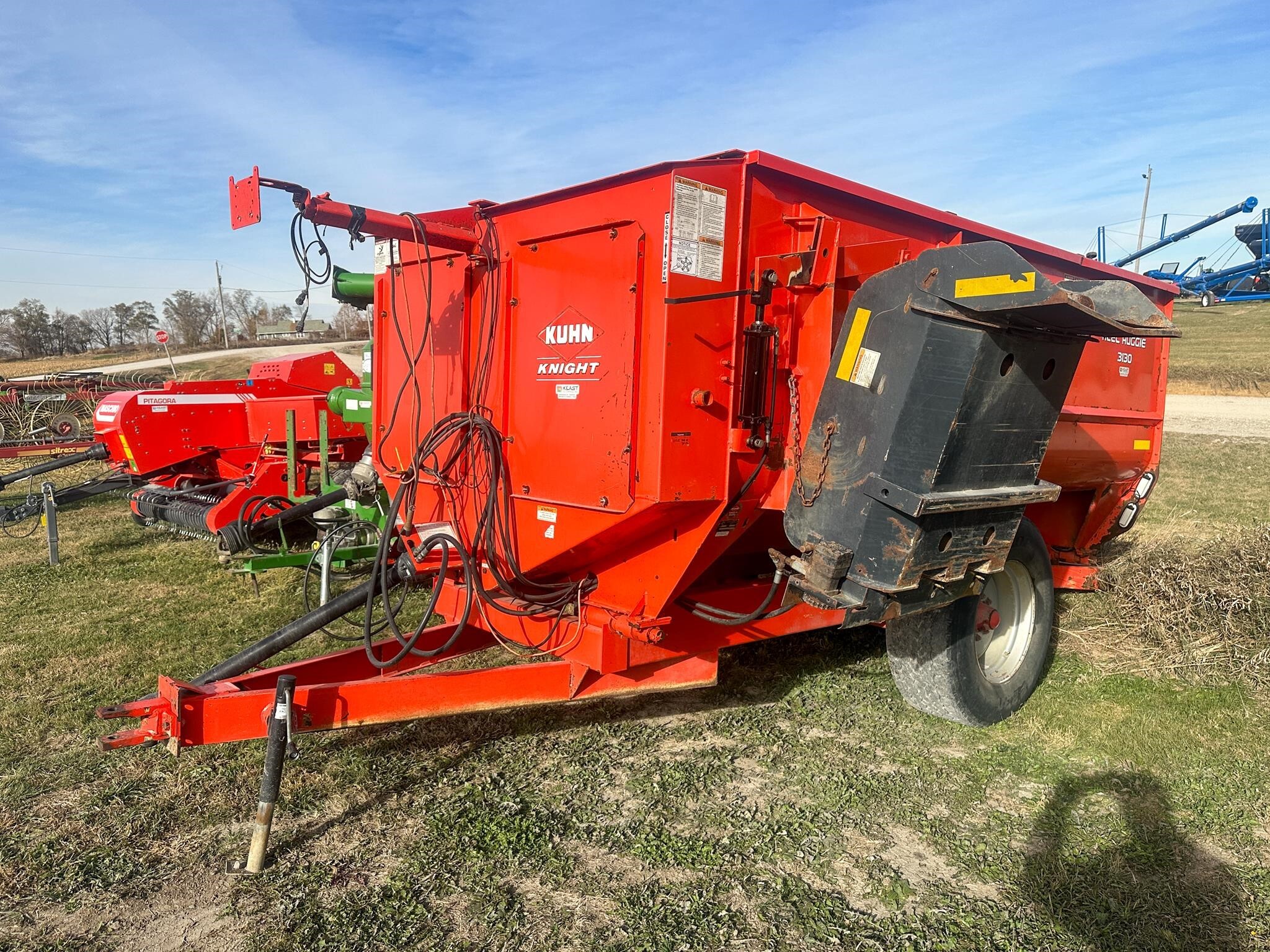 2014 Kuhn Knight 3130 Grinders and Mixer