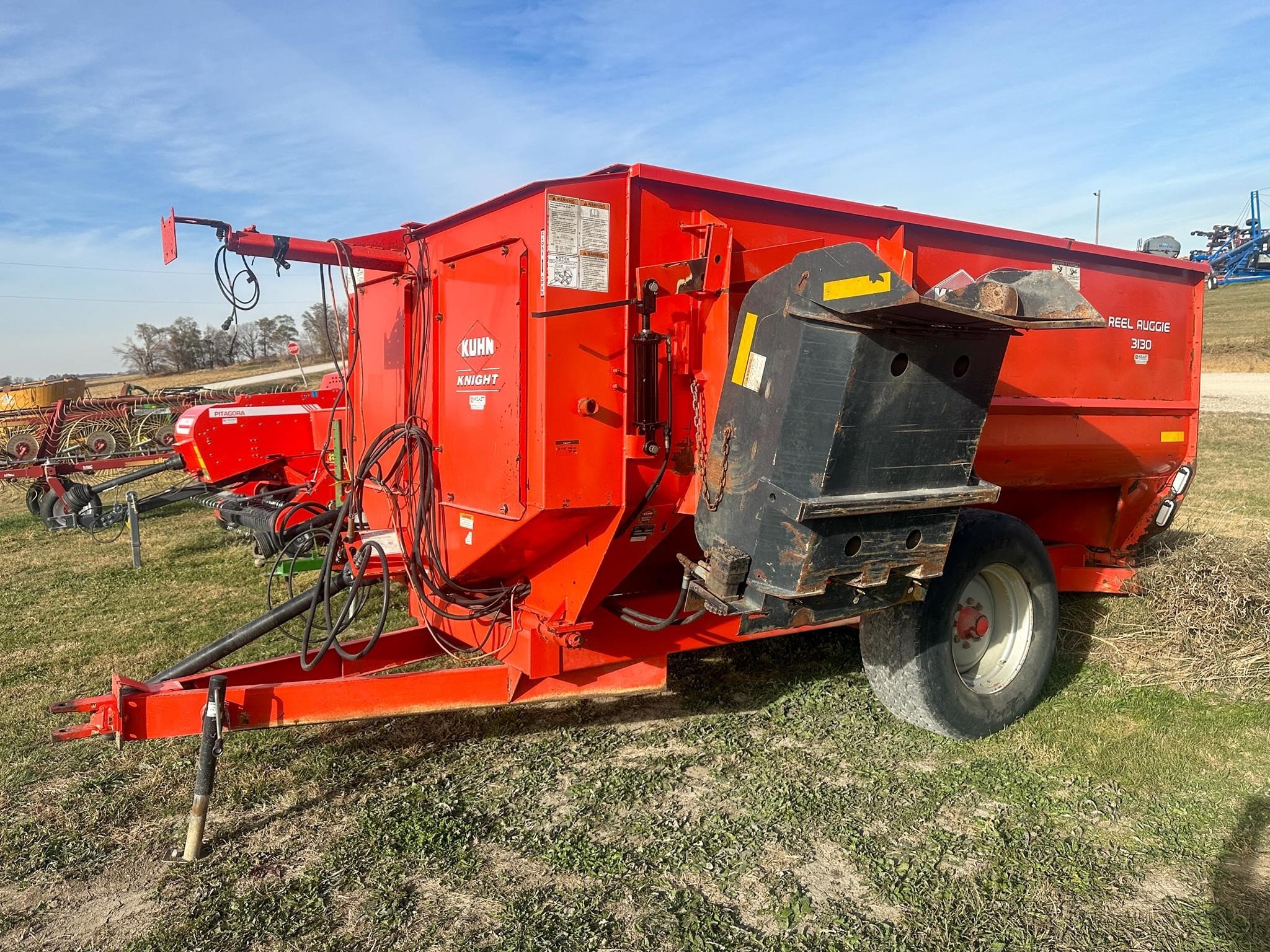 2014 Kuhn Knight 3130 Grinders and Mixer