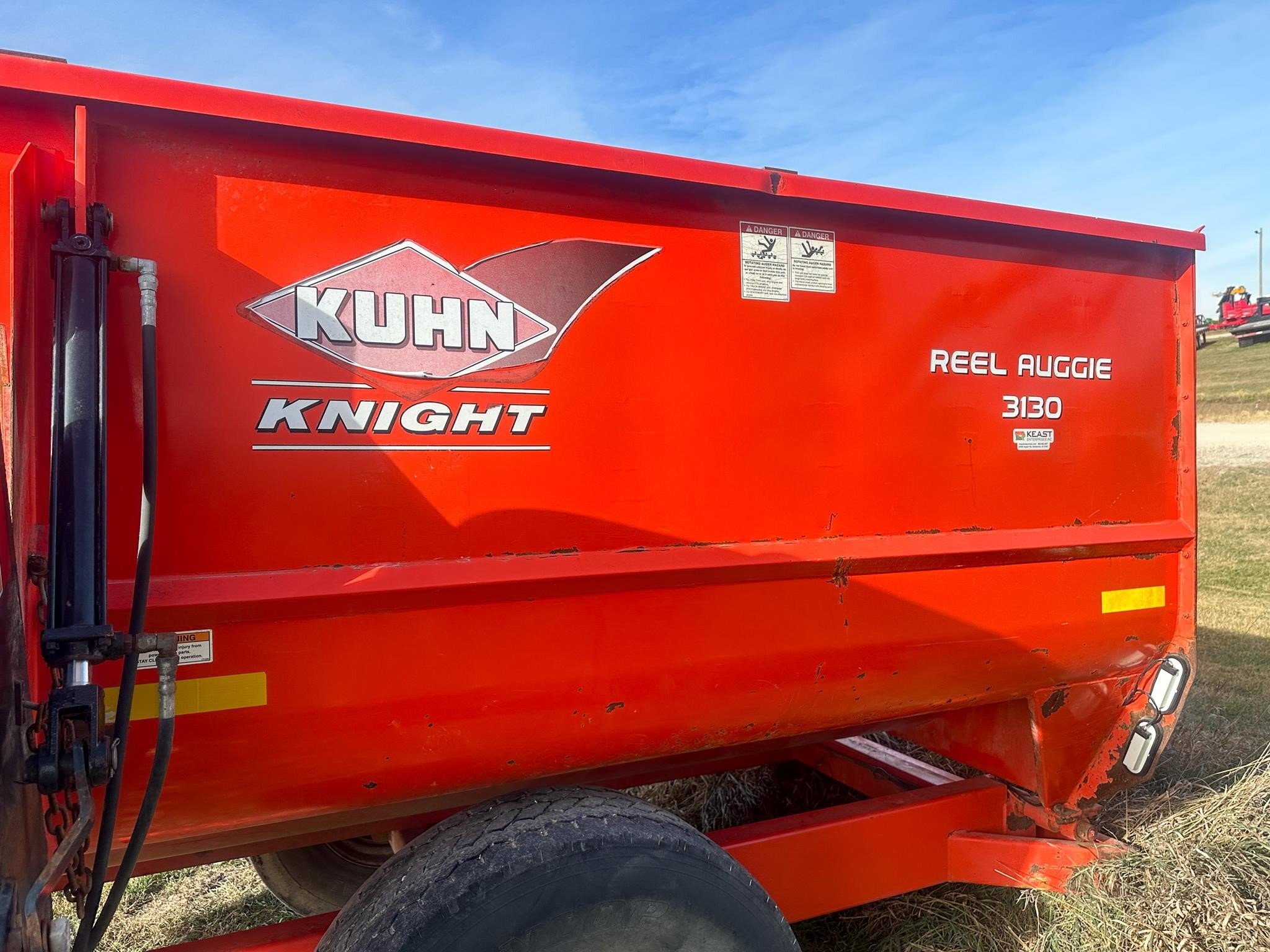 2014 Kuhn Knight 3130 Grinders and Mixer