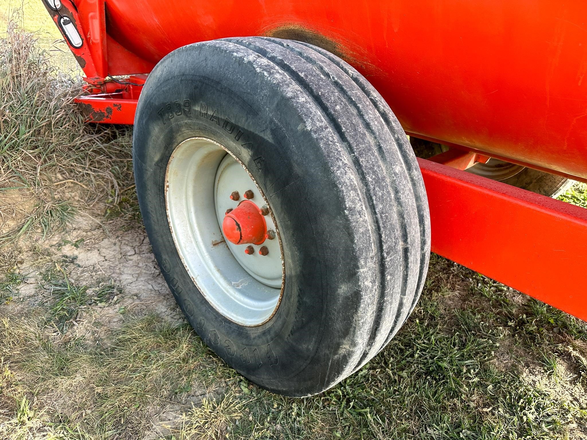 2014 Kuhn Knight 3130 Grinders and Mixer