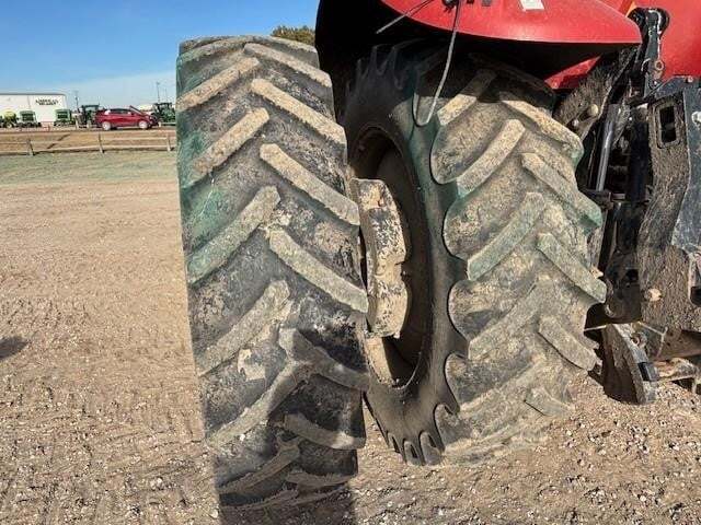 2011 Case IH Magnum 275 Tractor