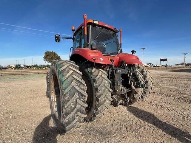 2011 Case IH Magnum 275 Tractor