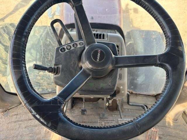 2011 Case IH Magnum 275 Tractor