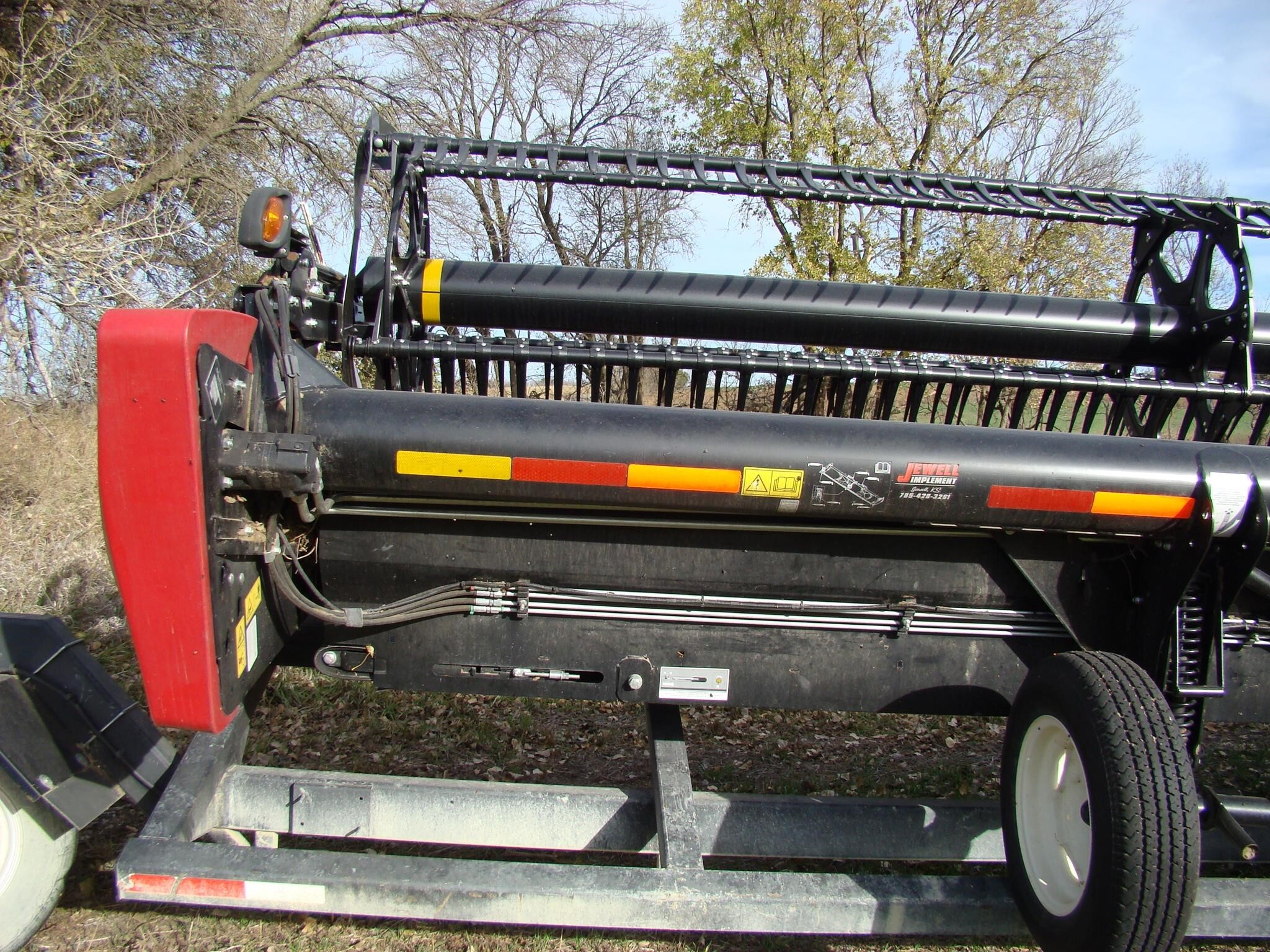 2019 MacDon FD135 Platform