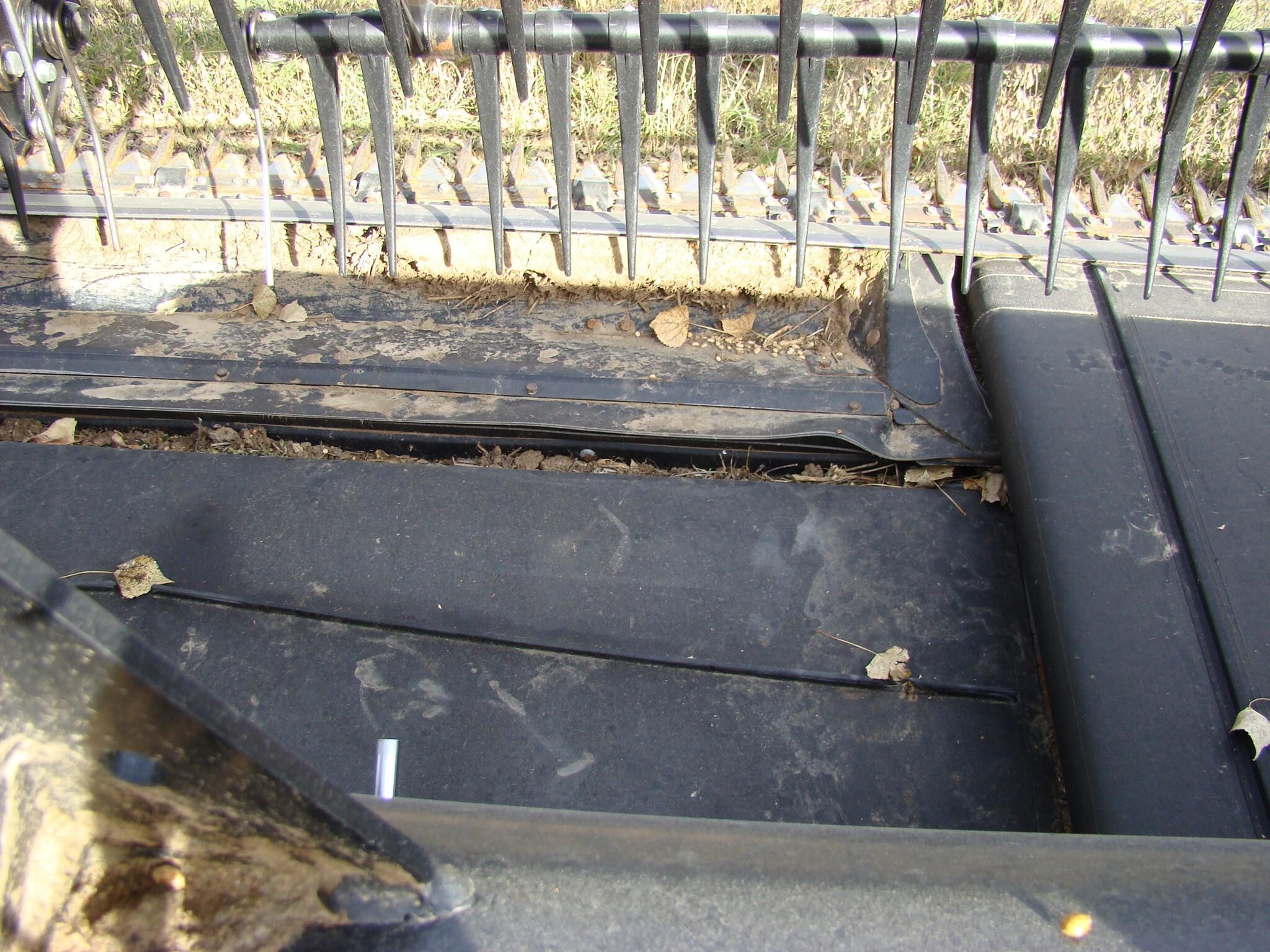 2019 MacDon FD135 Platform