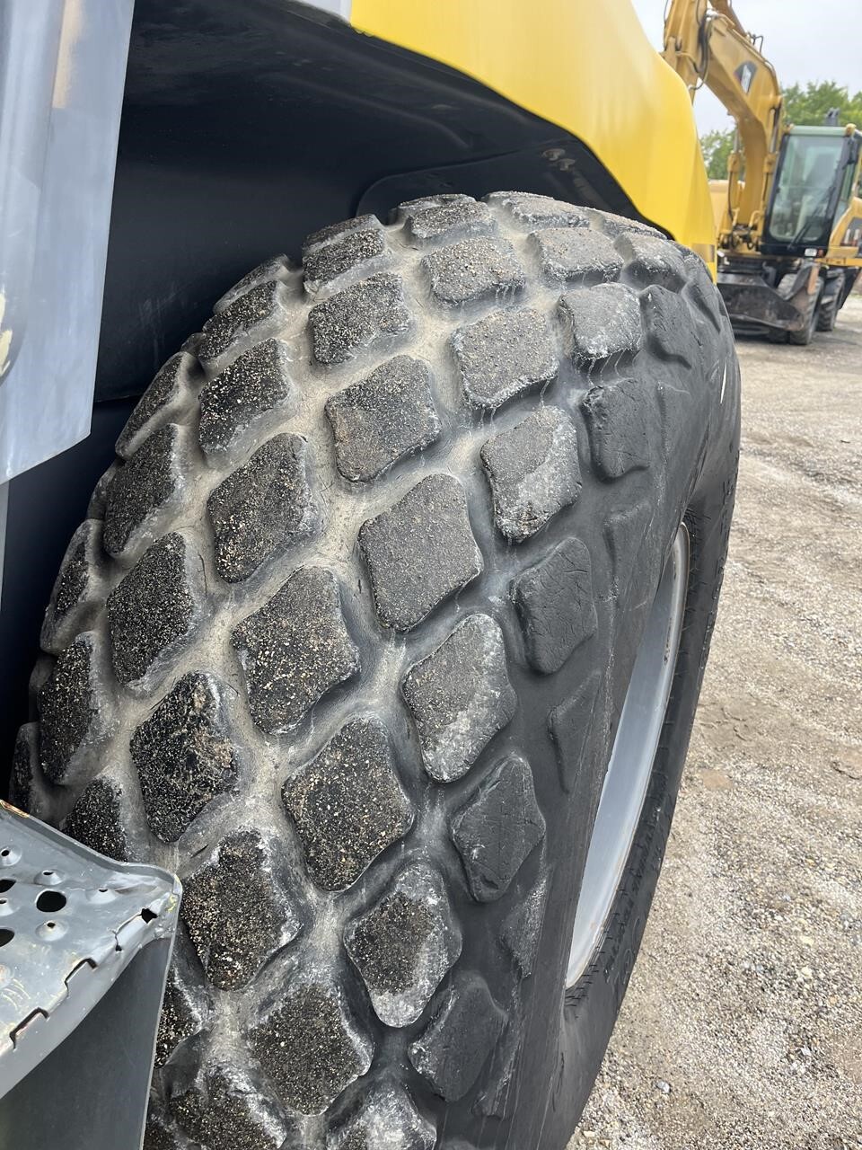 2017 Dynapac CA3500D Compacting and Paving