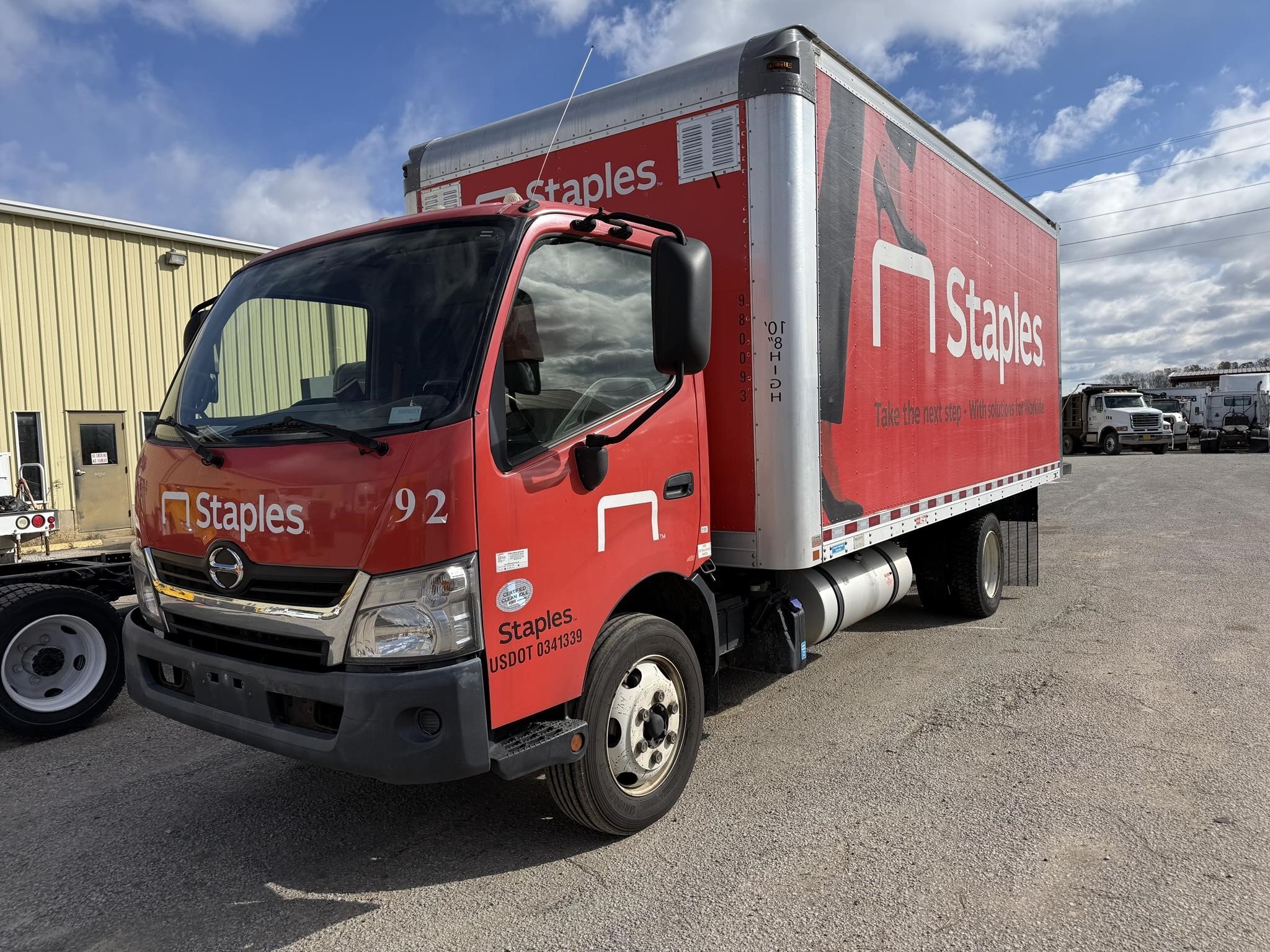 2018 Hino 195 Box Trucks/Trailer