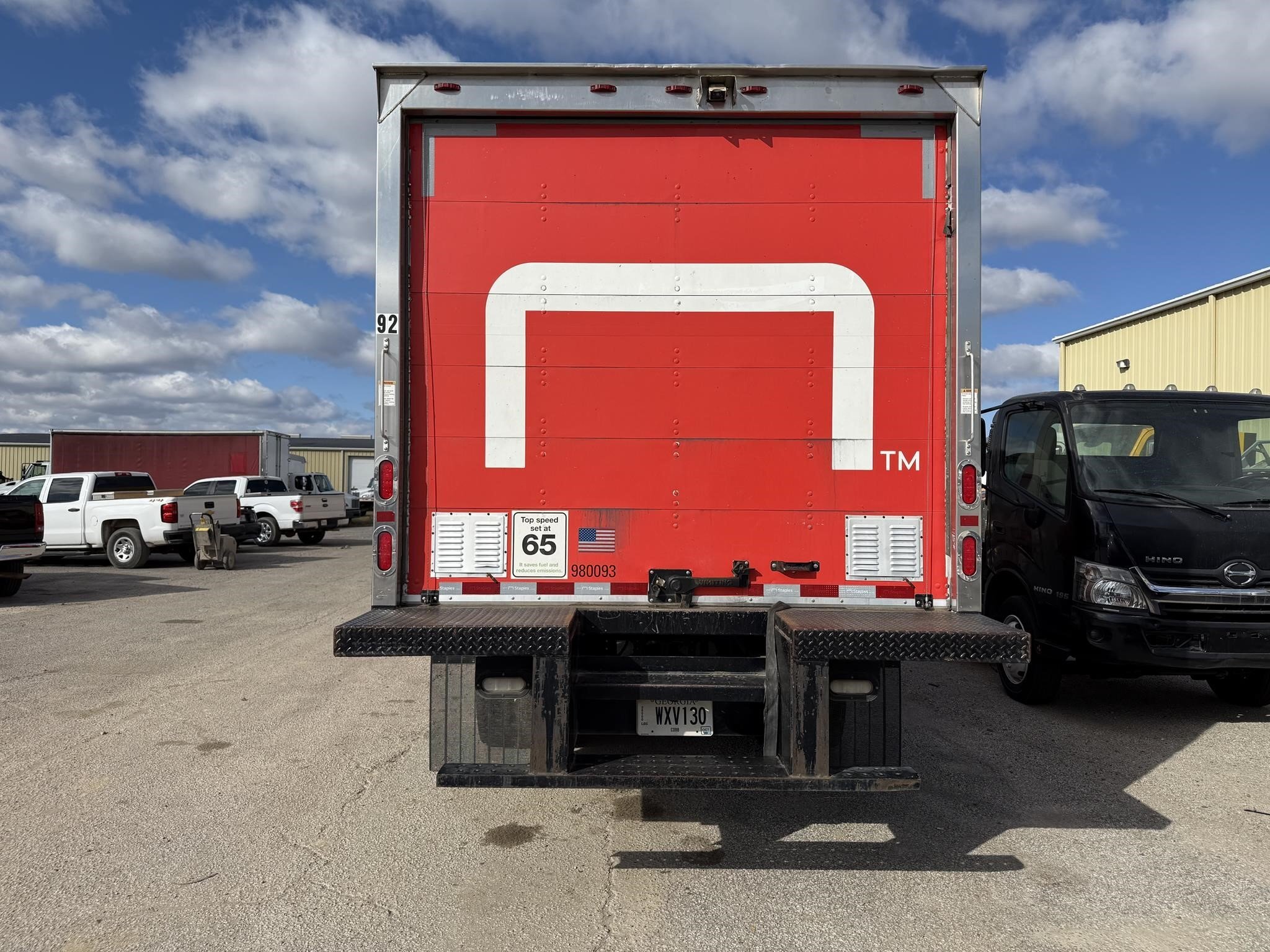 2018 Hino 195 Box Trucks/Trailer