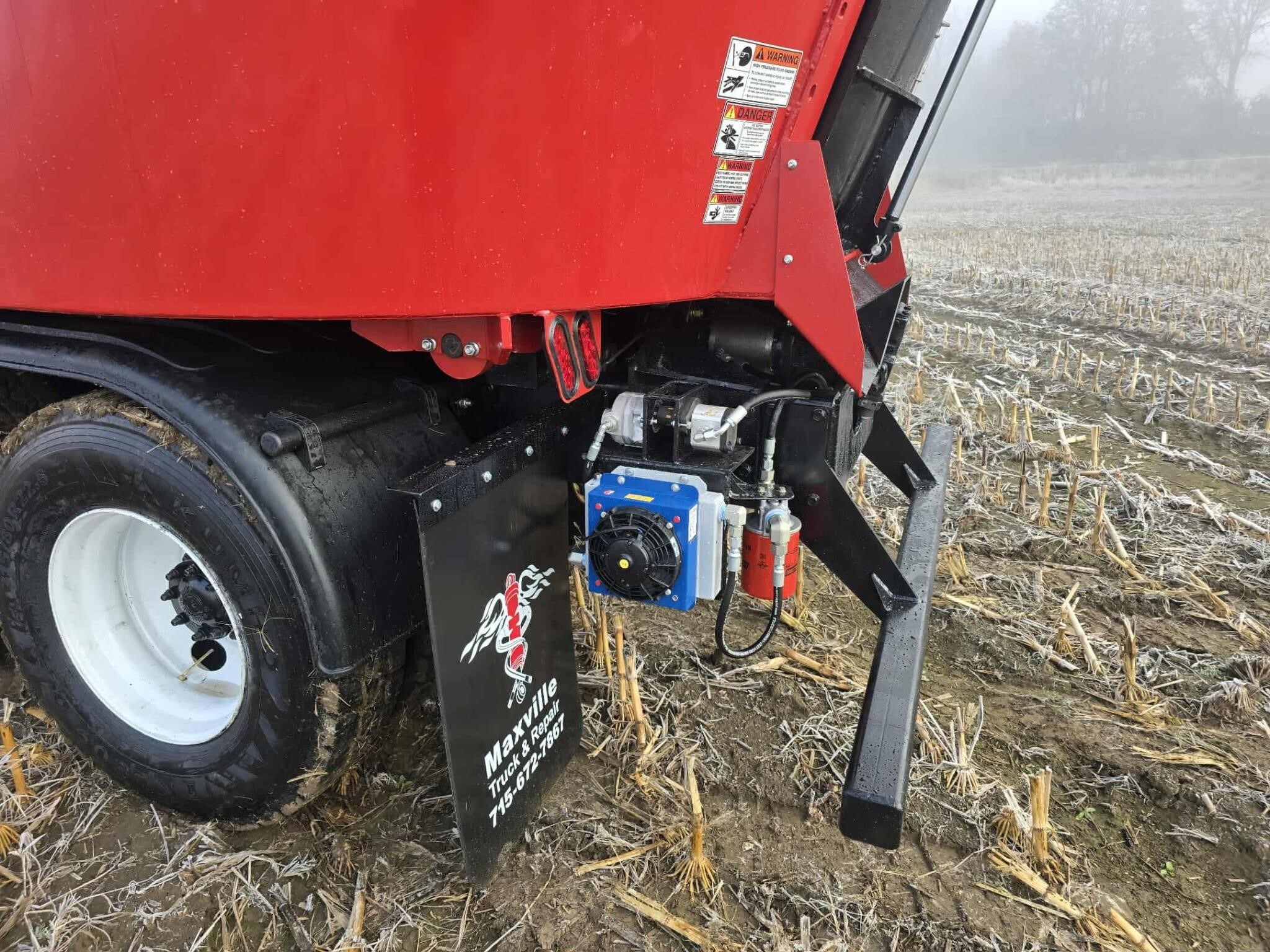 2025 Cloverdale 1100T Feed Wagon