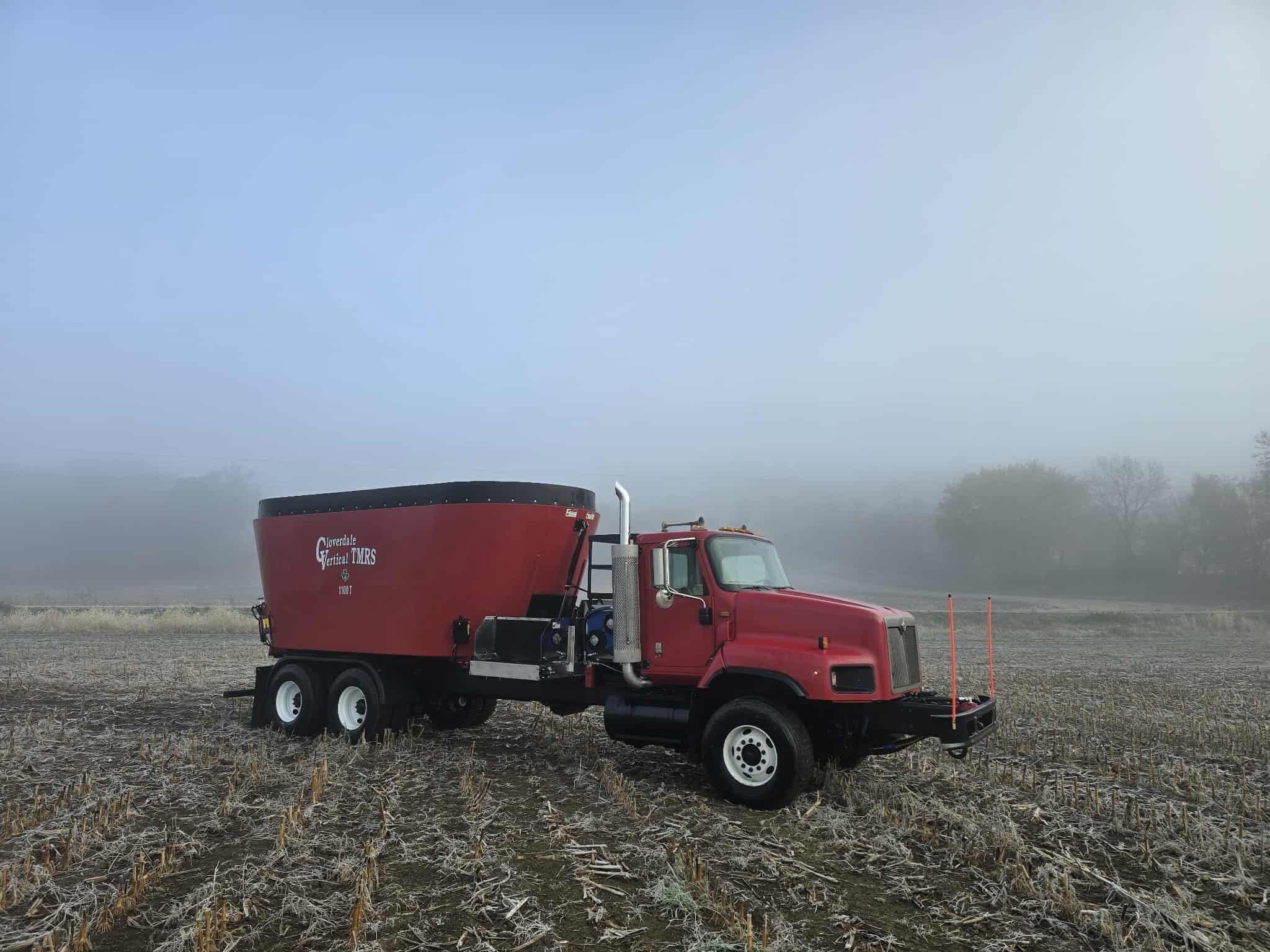2025 Cloverdale 1100T Feed Wagon