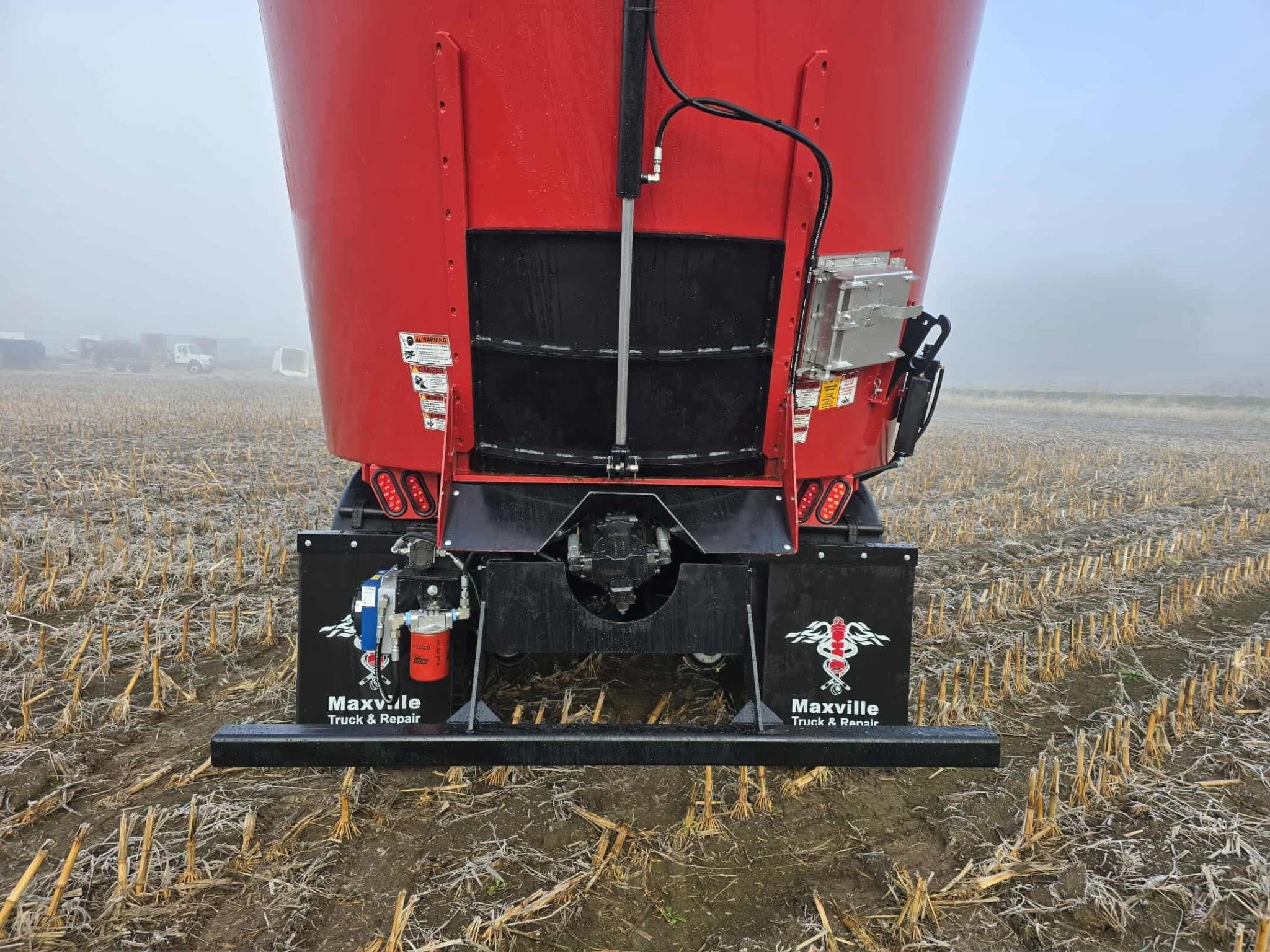 2025 Cloverdale 1100T Feed Wagon